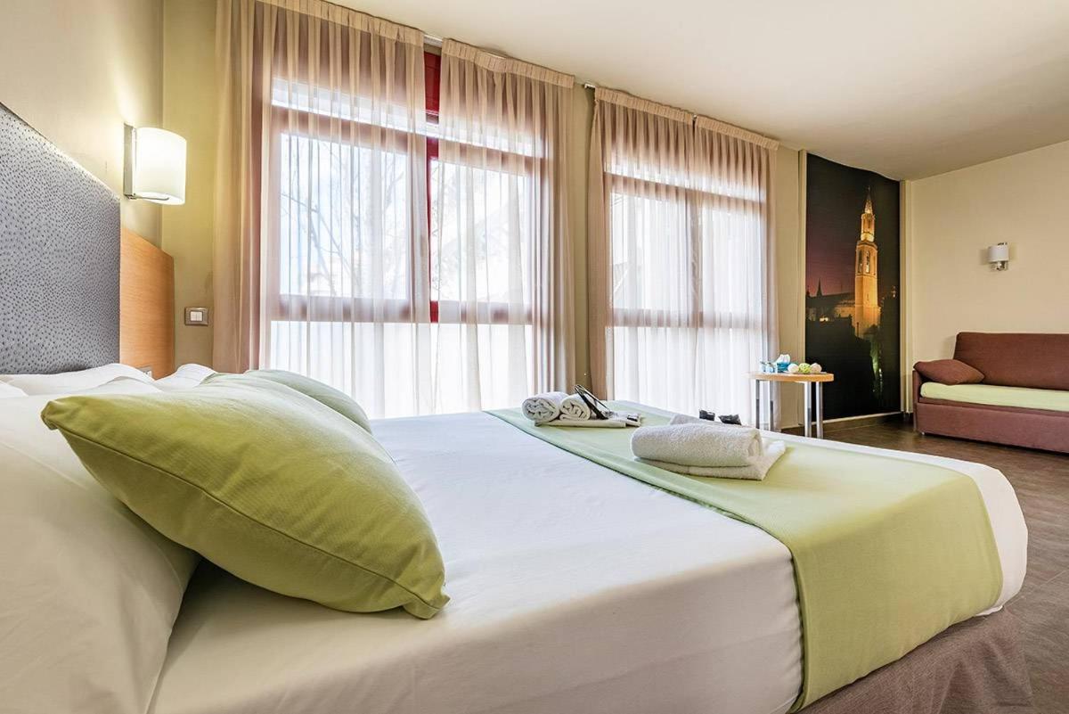 Superior Double or Twin Room - Photo 4