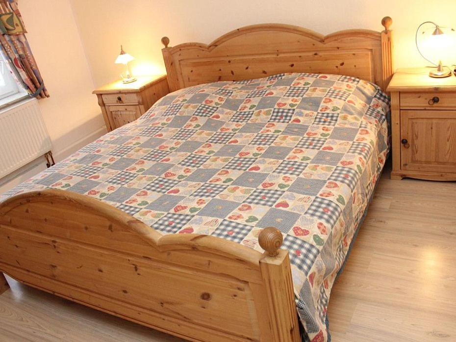 Three-Bedroom House photo 1