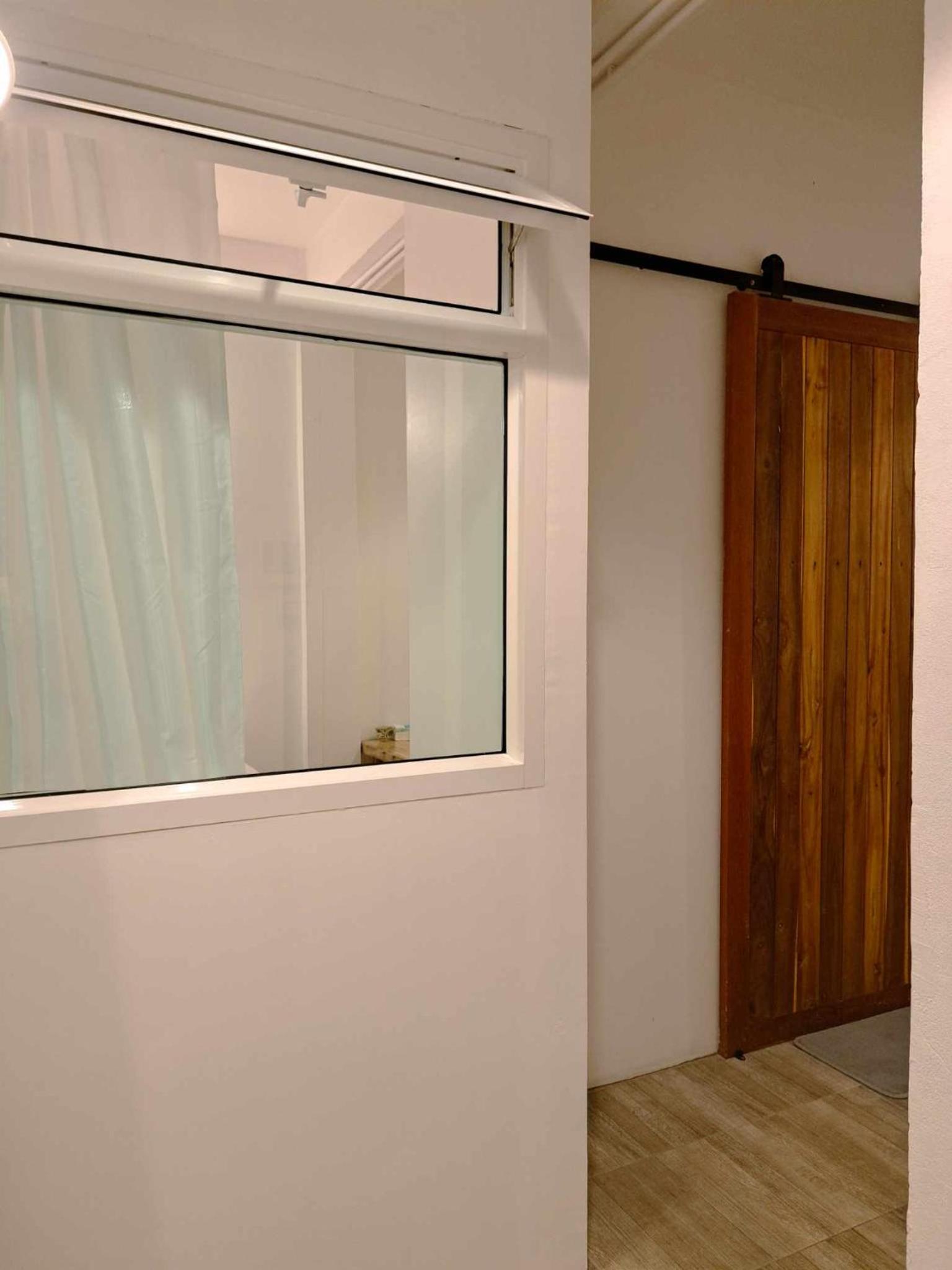 Standard Single Room with Shared Bathroom photo 3