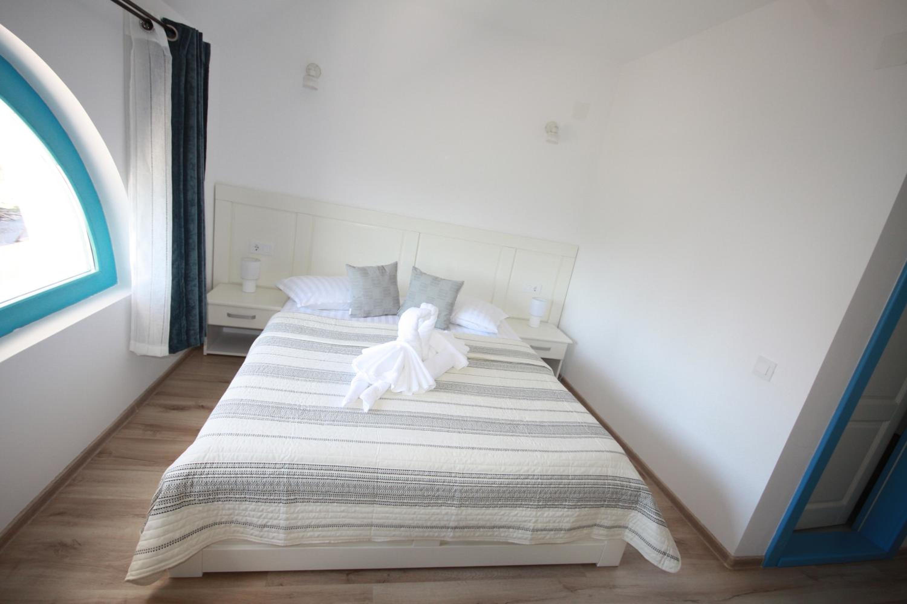 Queen Room photo 3