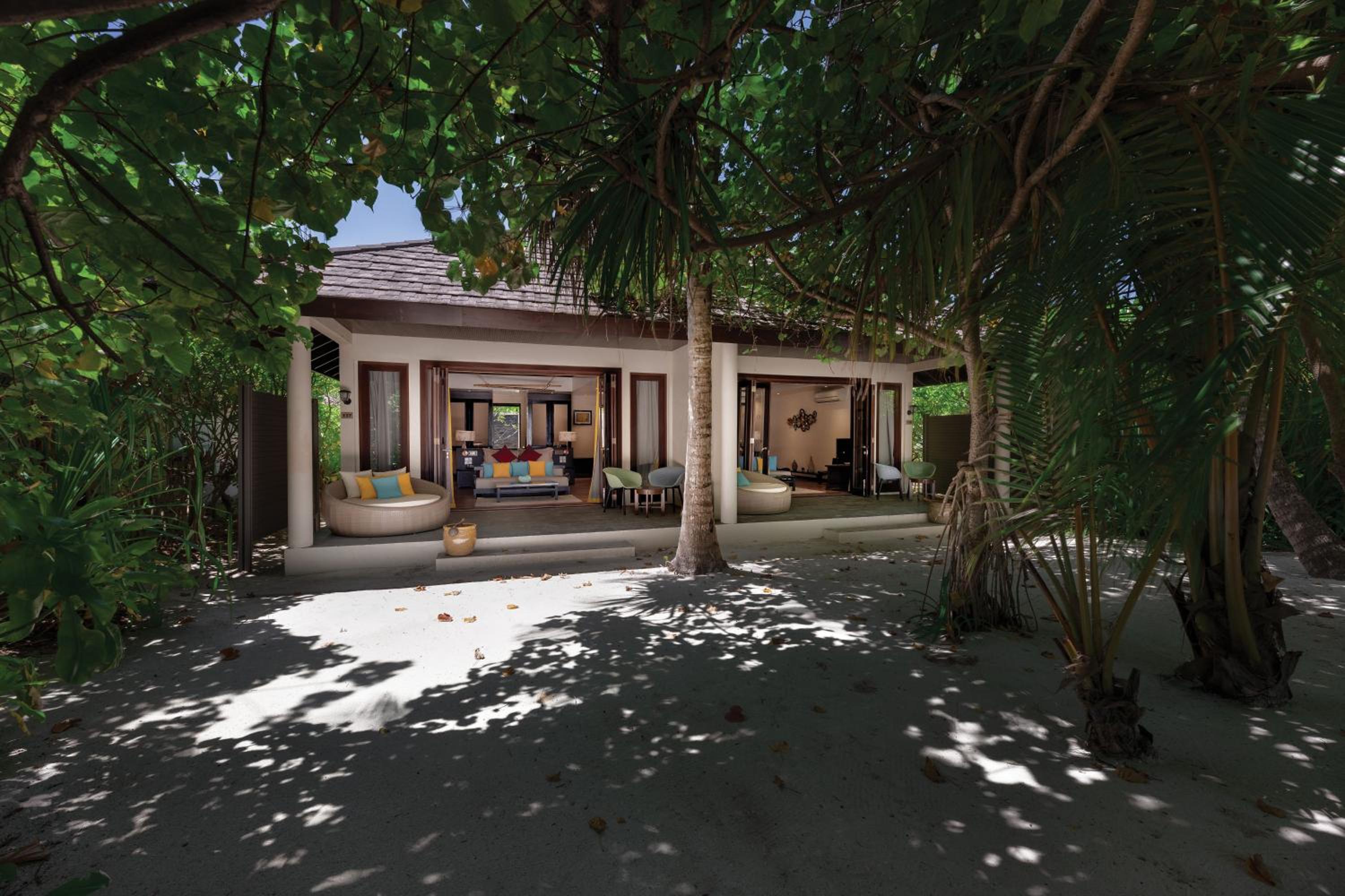 2 Bedroom Sunset Family Beach Villa - Photo 3