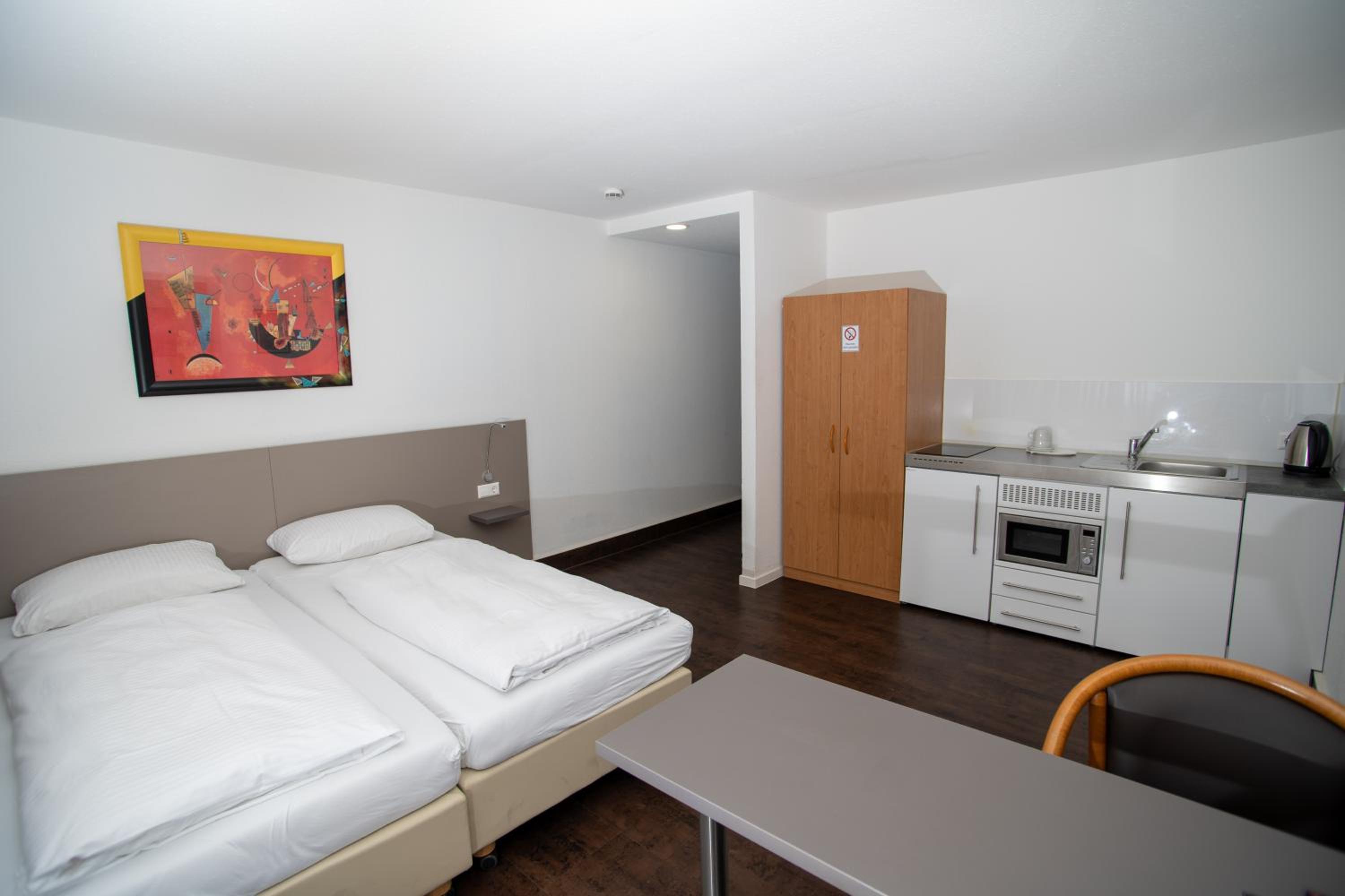 Double or Twin Room - Photo 5