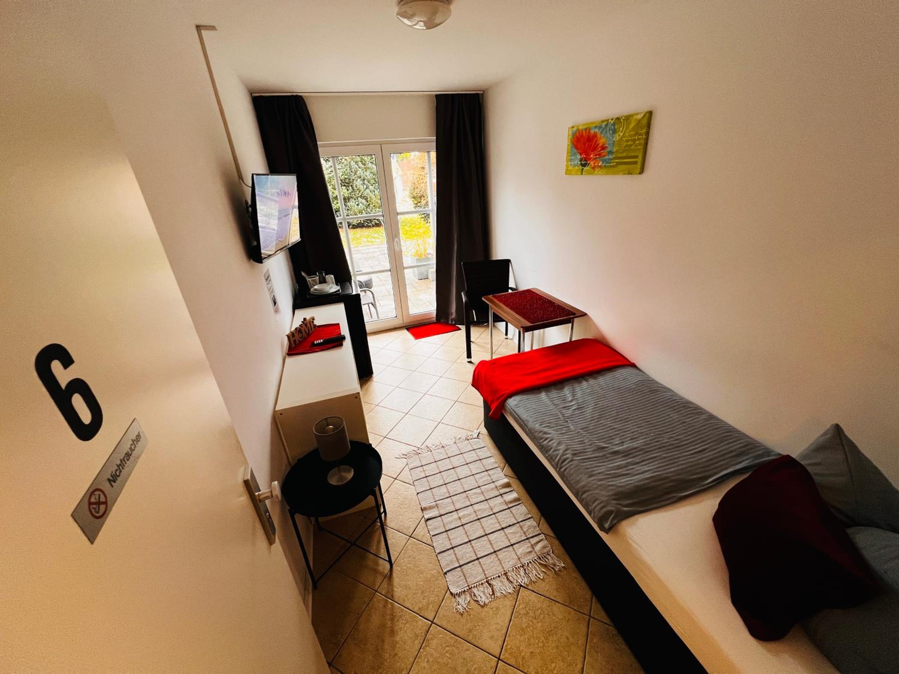 Single Room with Terrace photo 2