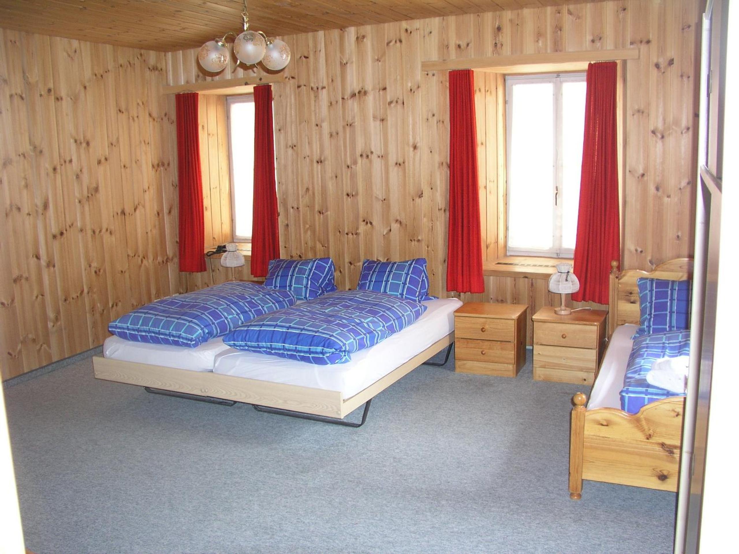 Double Room with Bathroom - Photo 1