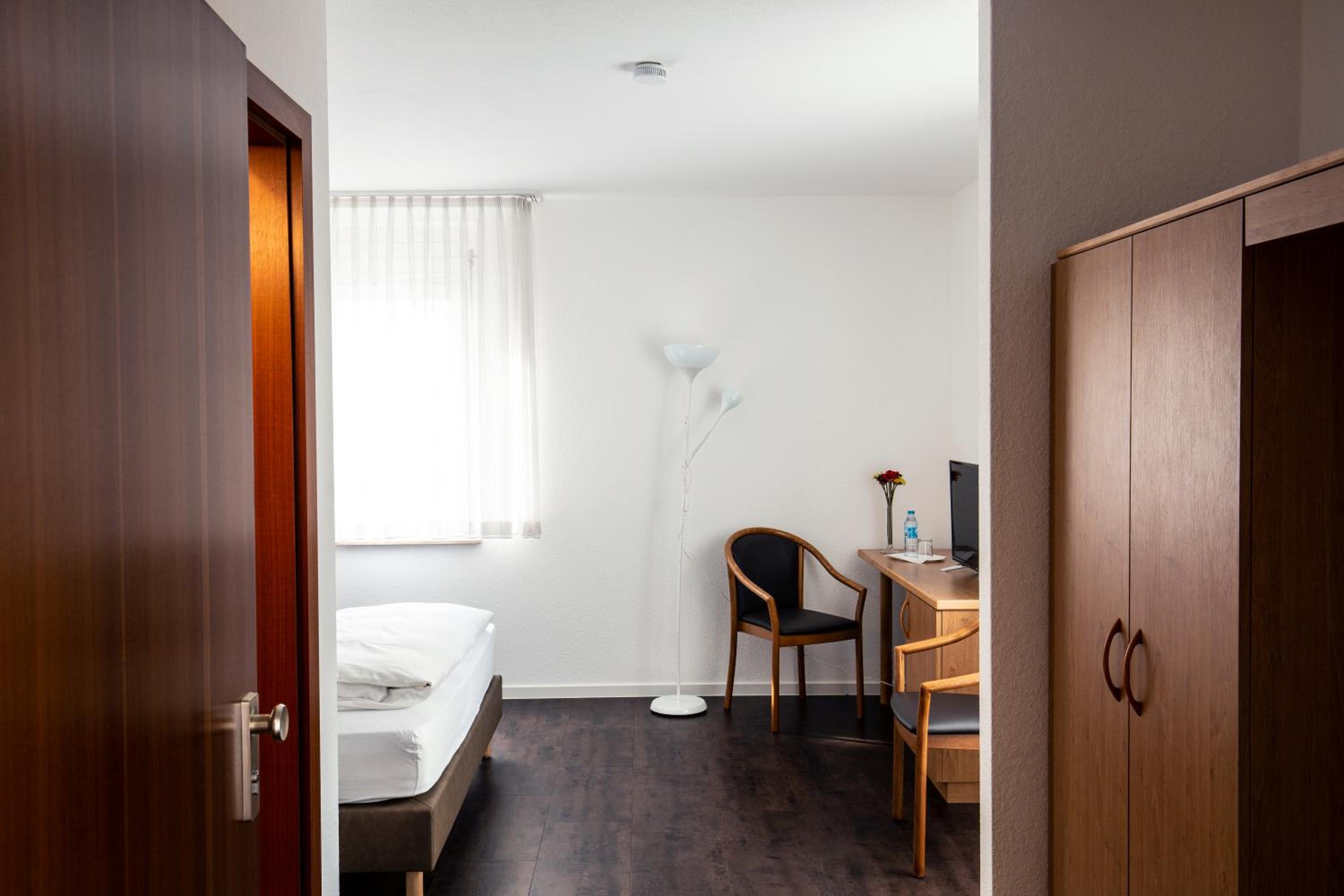 Single Room photo 1