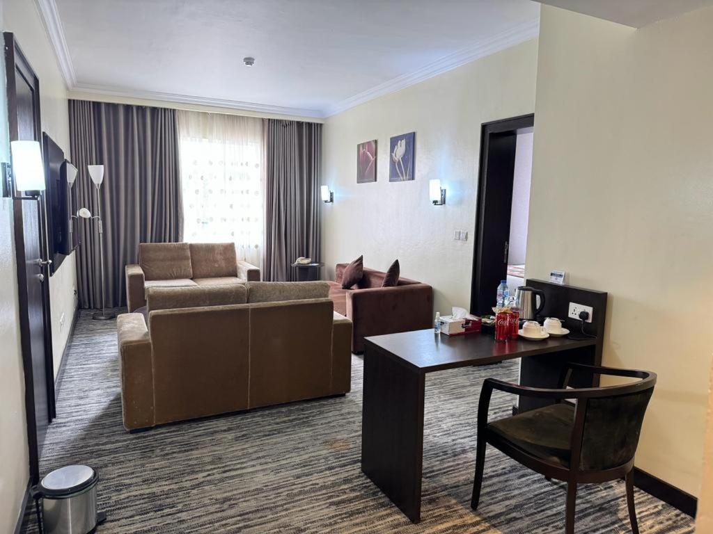 Executive Suite photo 3