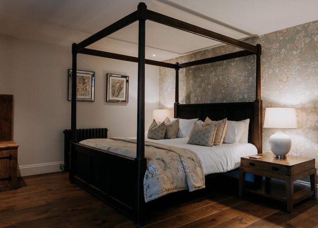 Superior King Room - Photo 5