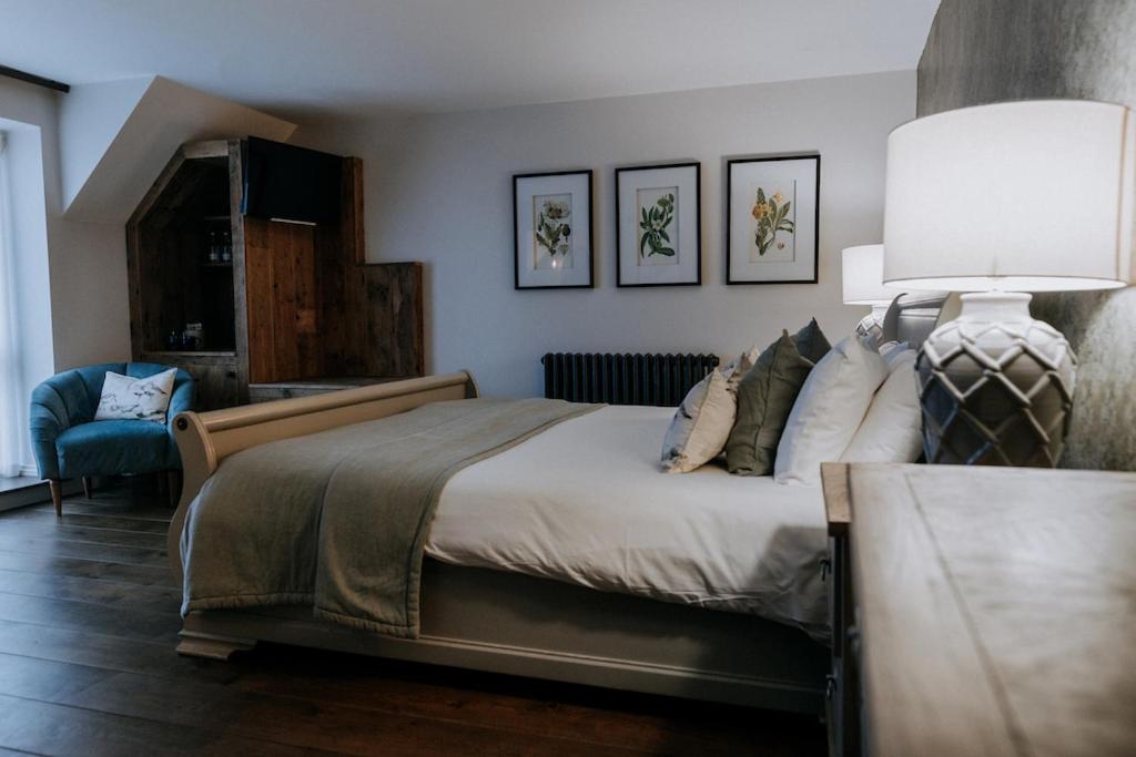 Superior King Room photo 2