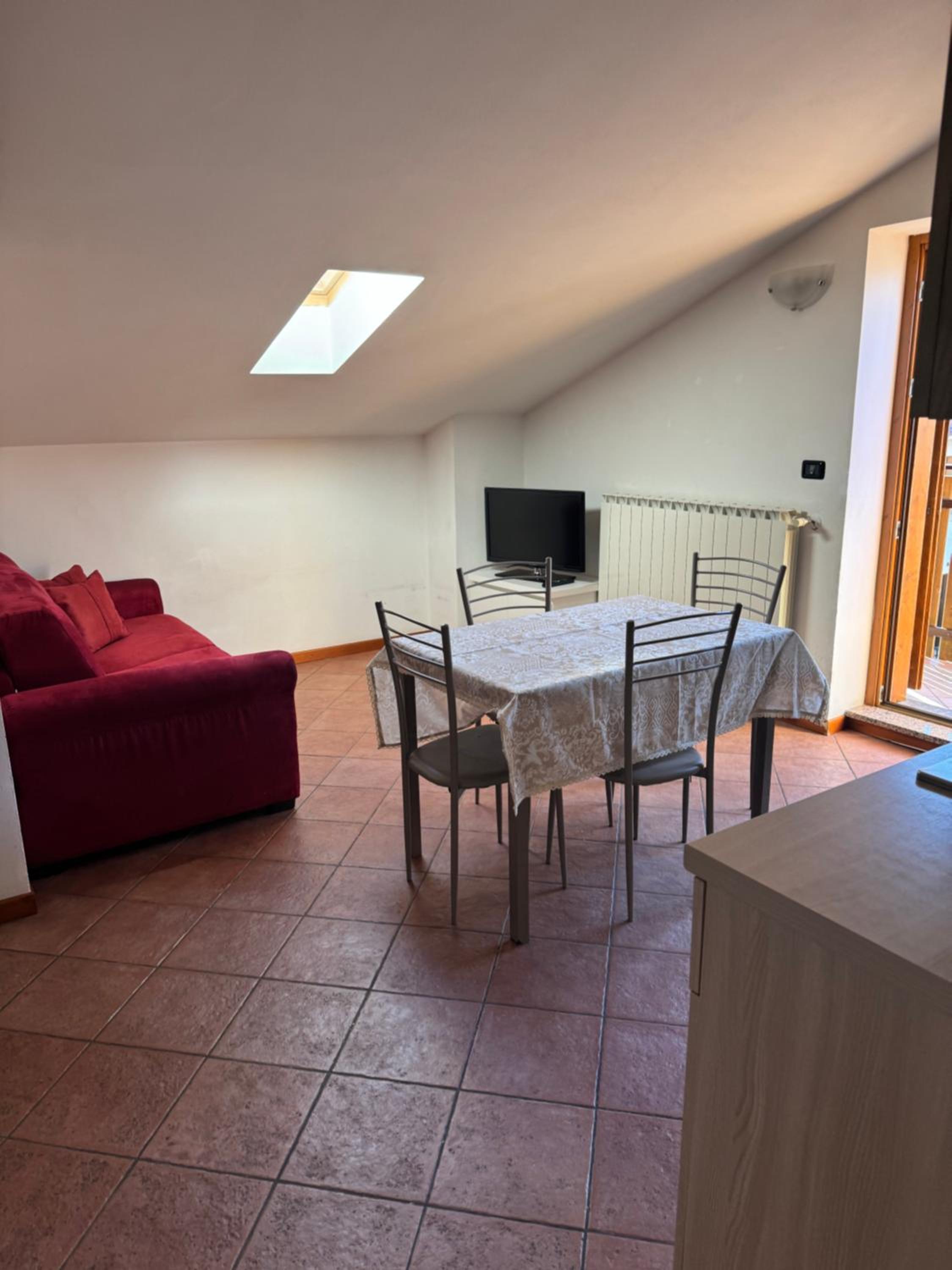 Apartment With Mountain View photo 2