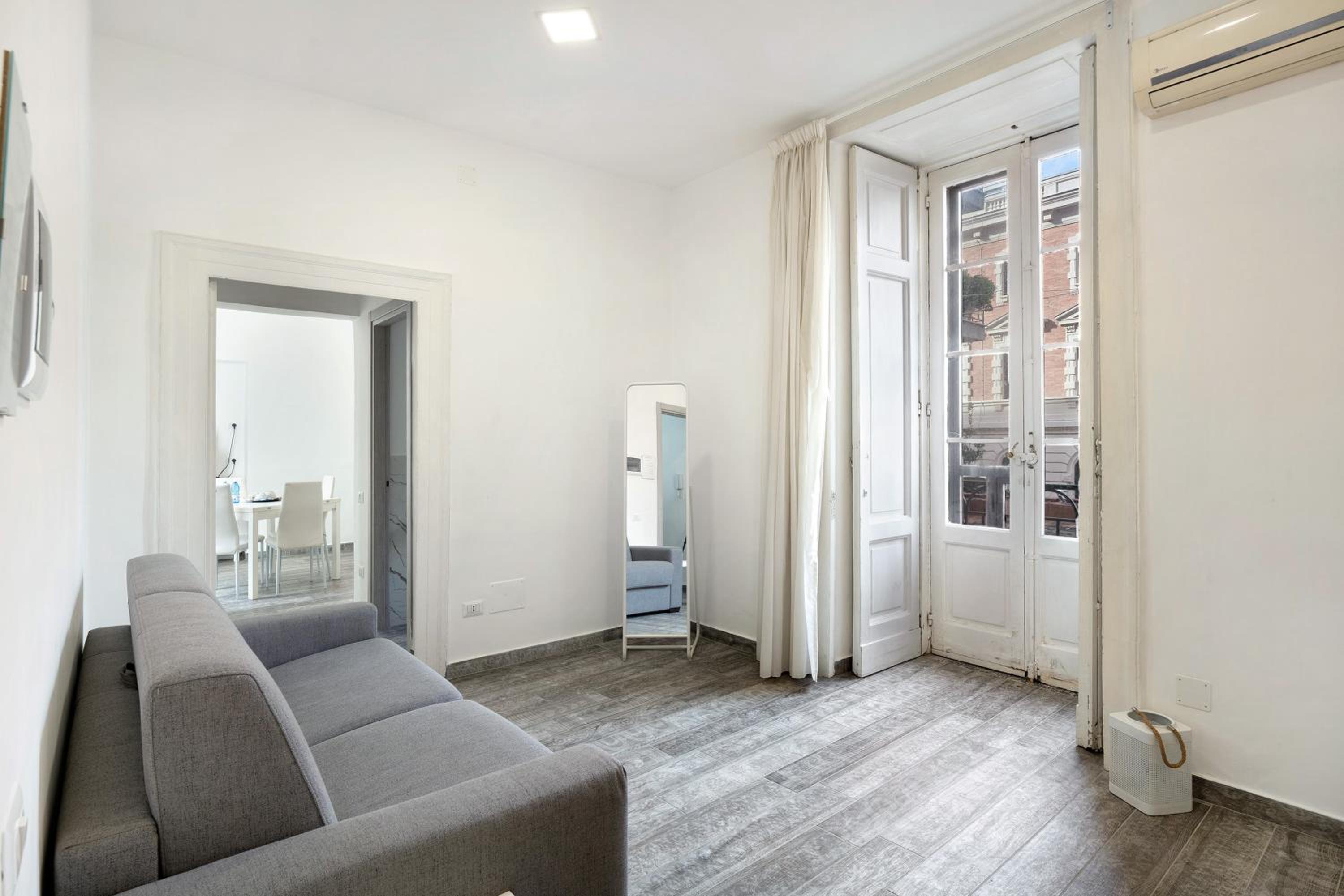Superior One-Bedroom Apartment with Balcony