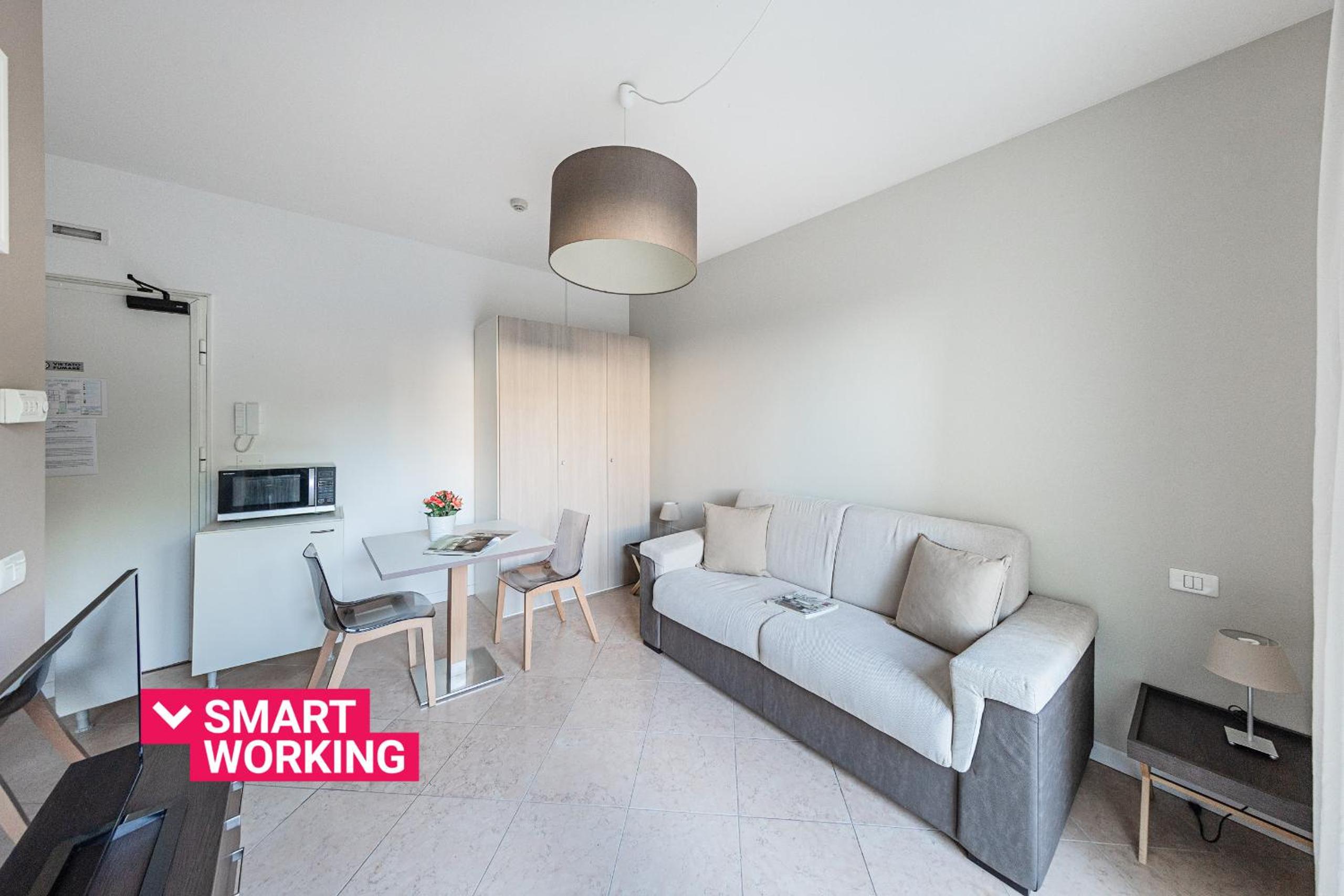 Studio Apartment photo 1