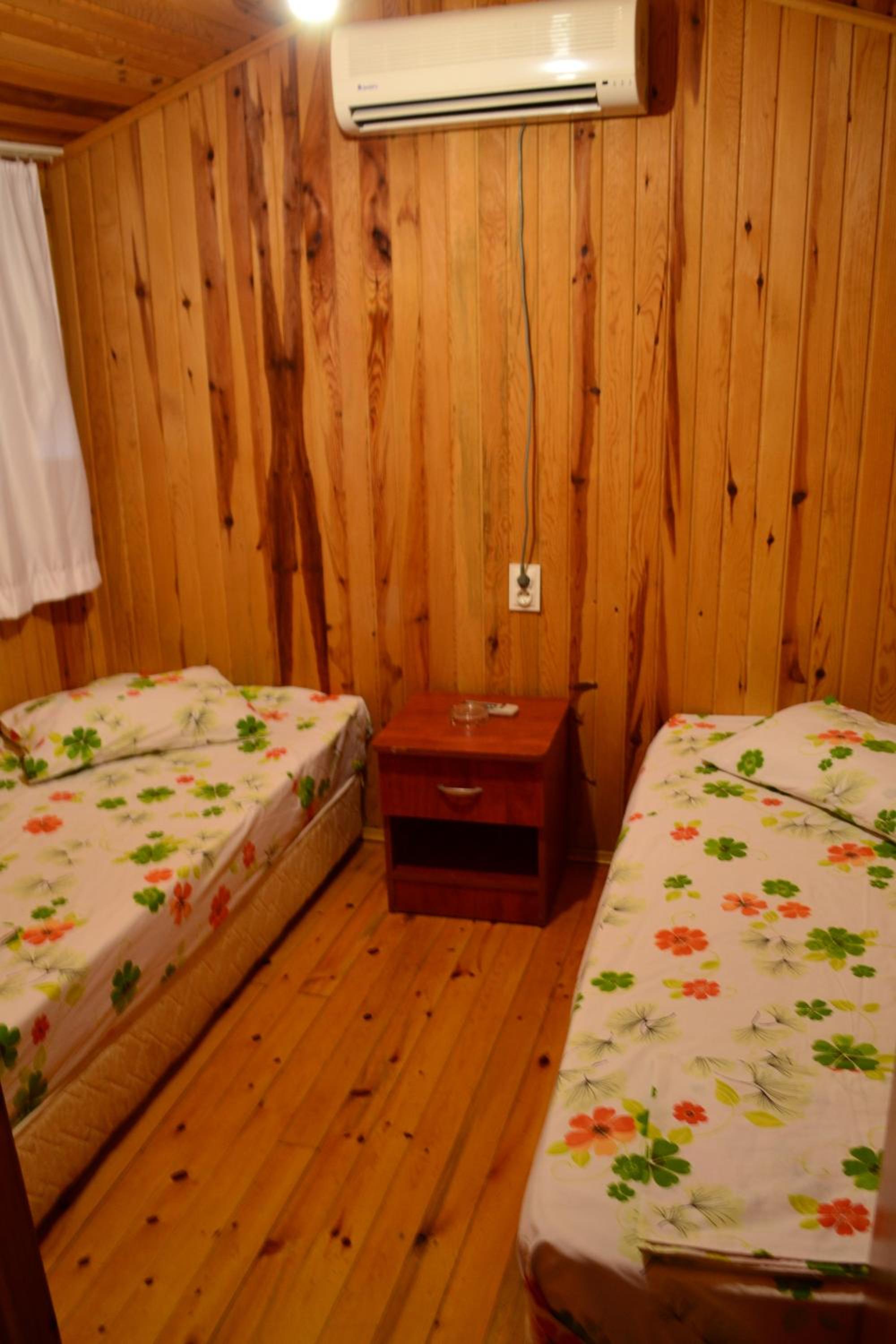 Bungalow (2 Adults) - Photo 5