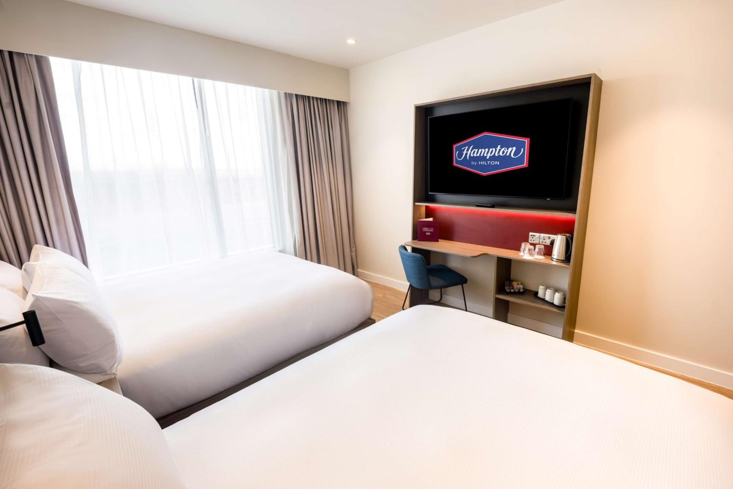 Premium Double Room with Two Double Beds - Non-Smoking - Photo 5