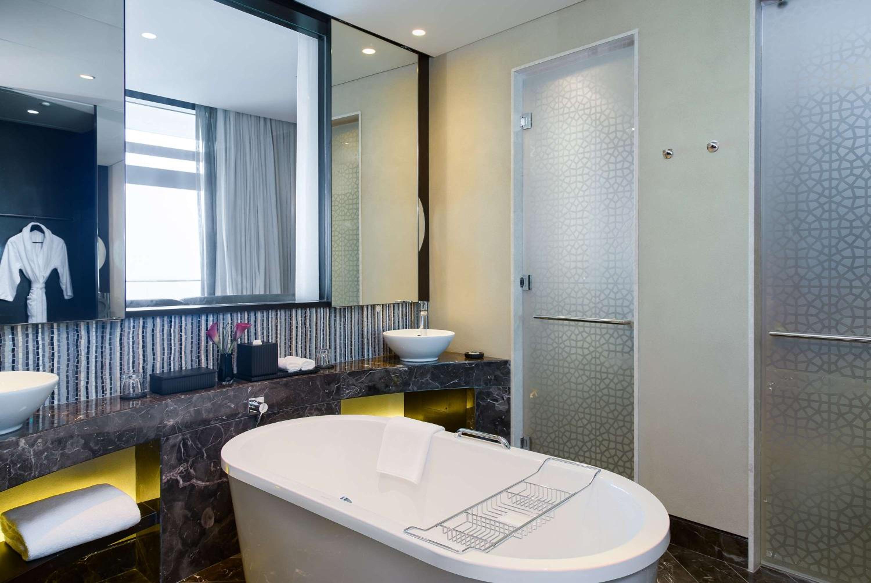 King Room with Balcony and Palace View - Club Access
