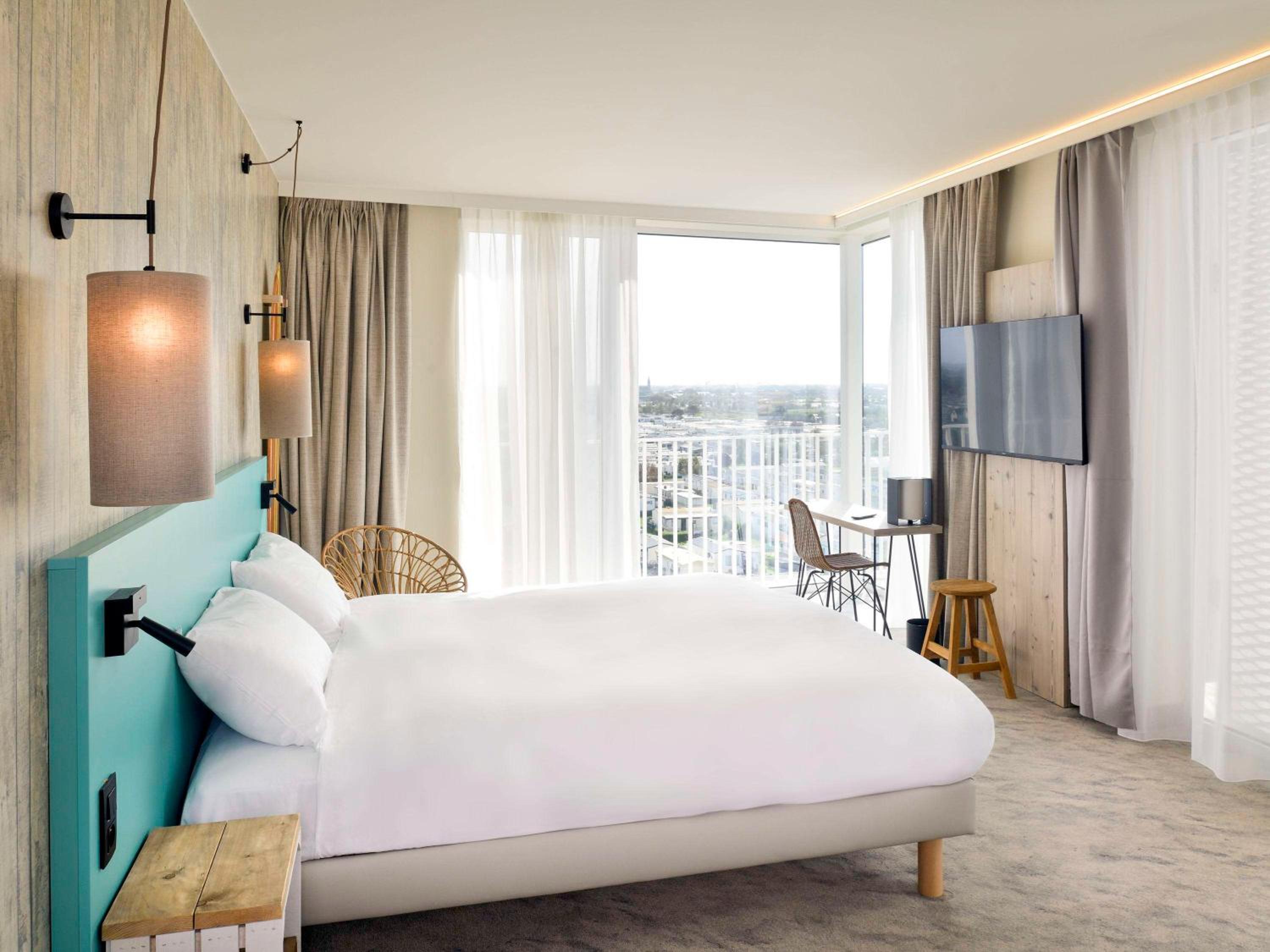 Superior Room with Two Single Beds and Small Balcony photo 3
