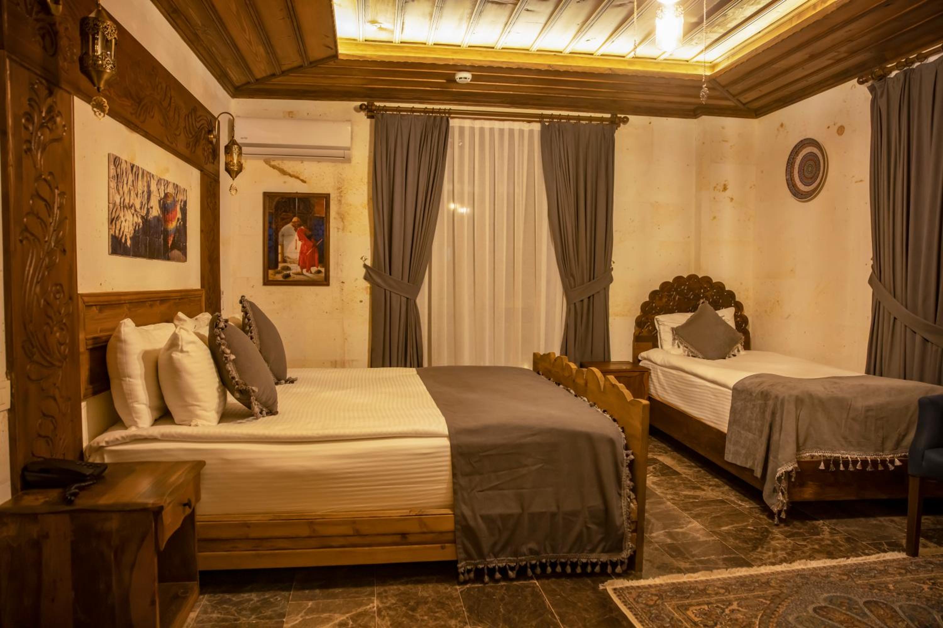 Deluxe Triple Room - Photo 4