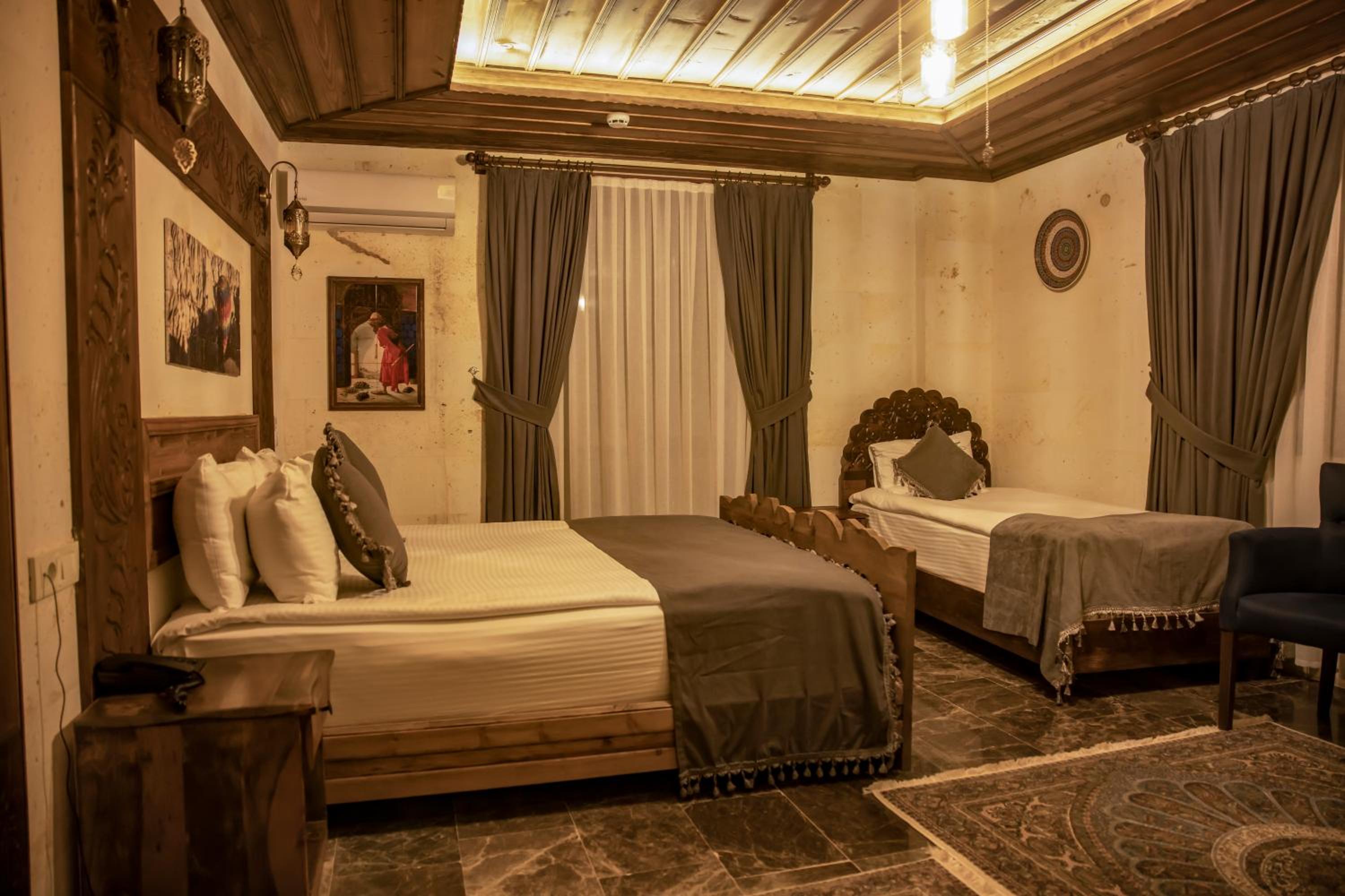 Deluxe Triple Room - Photo 6