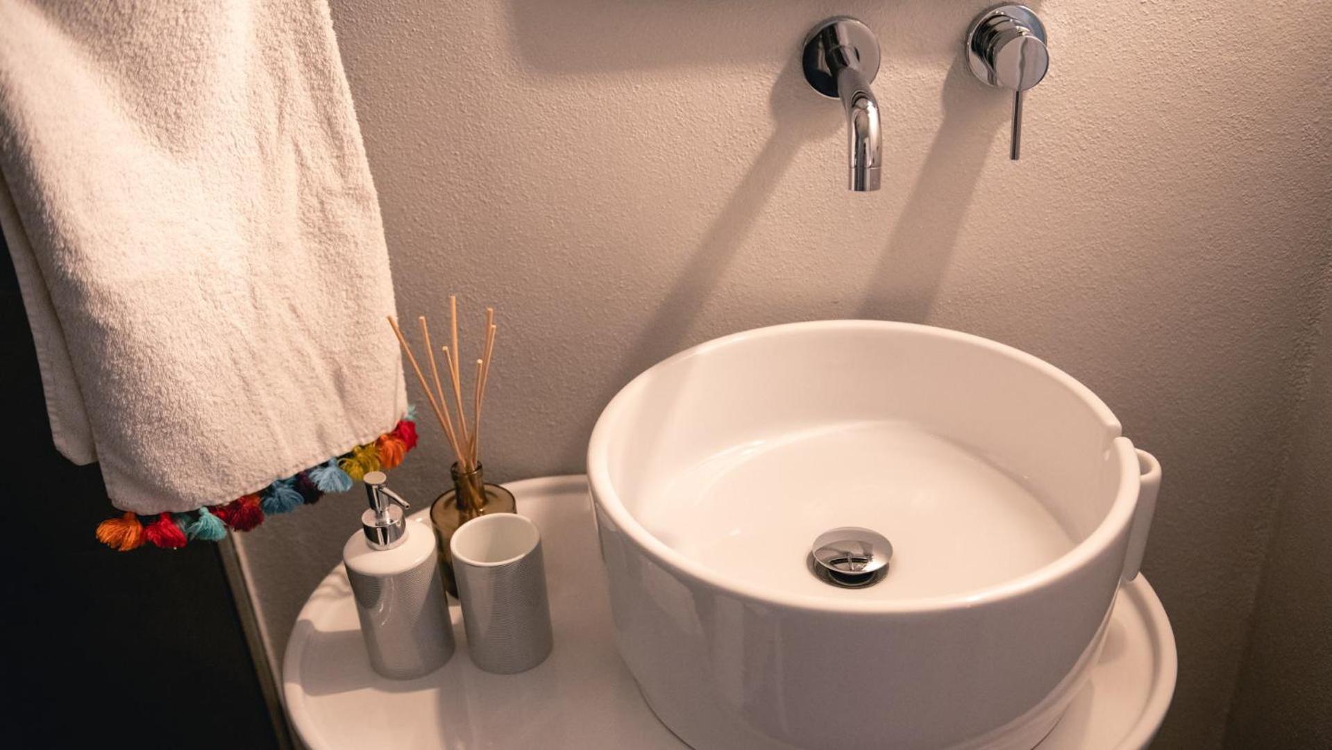 Deluxe Junior Suite photo 3