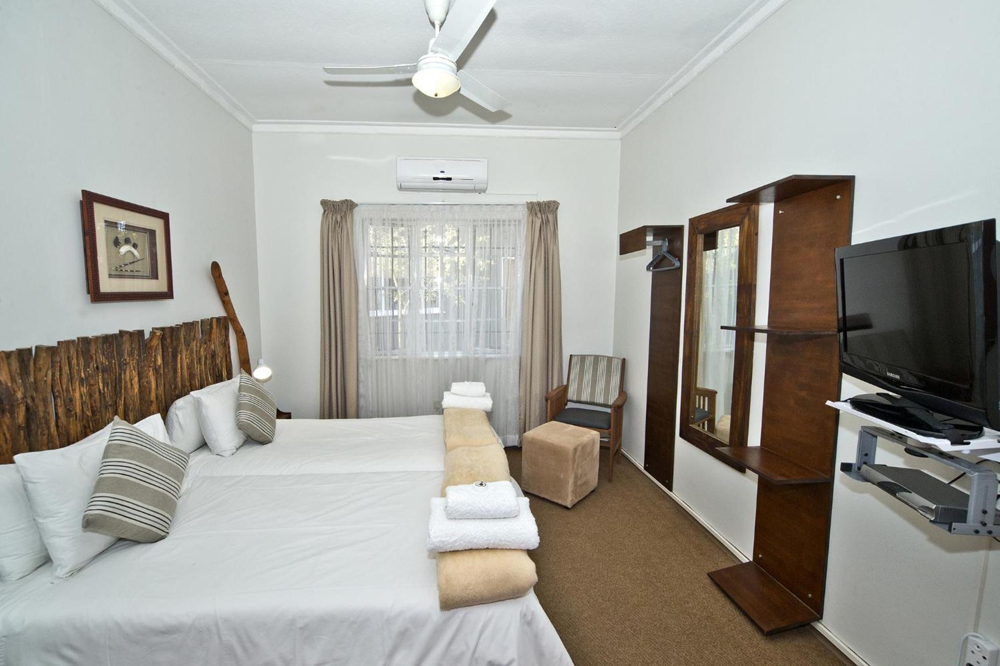 Deluxe Twin Room photo 3