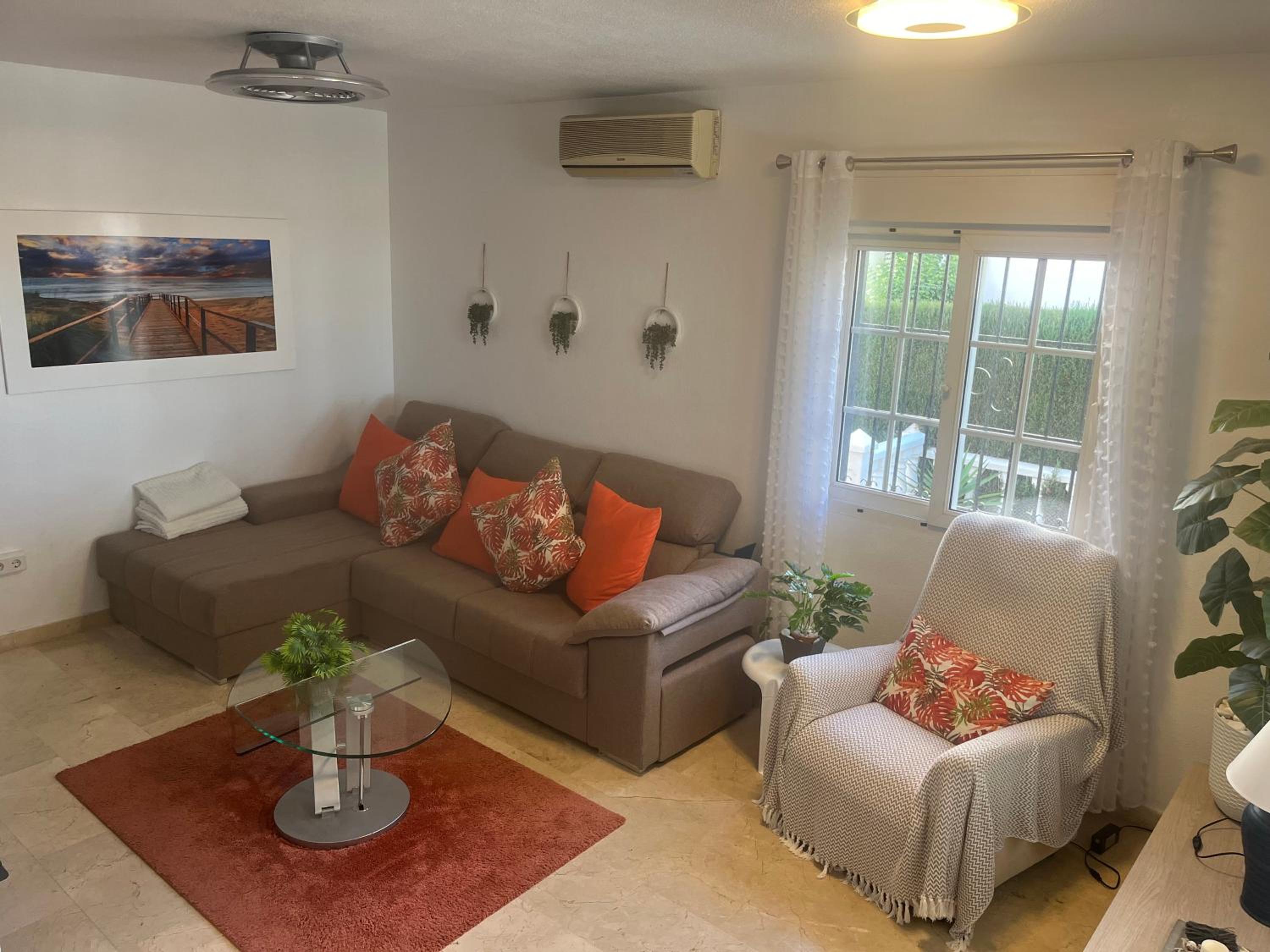 Three-Bedroom House photo 2