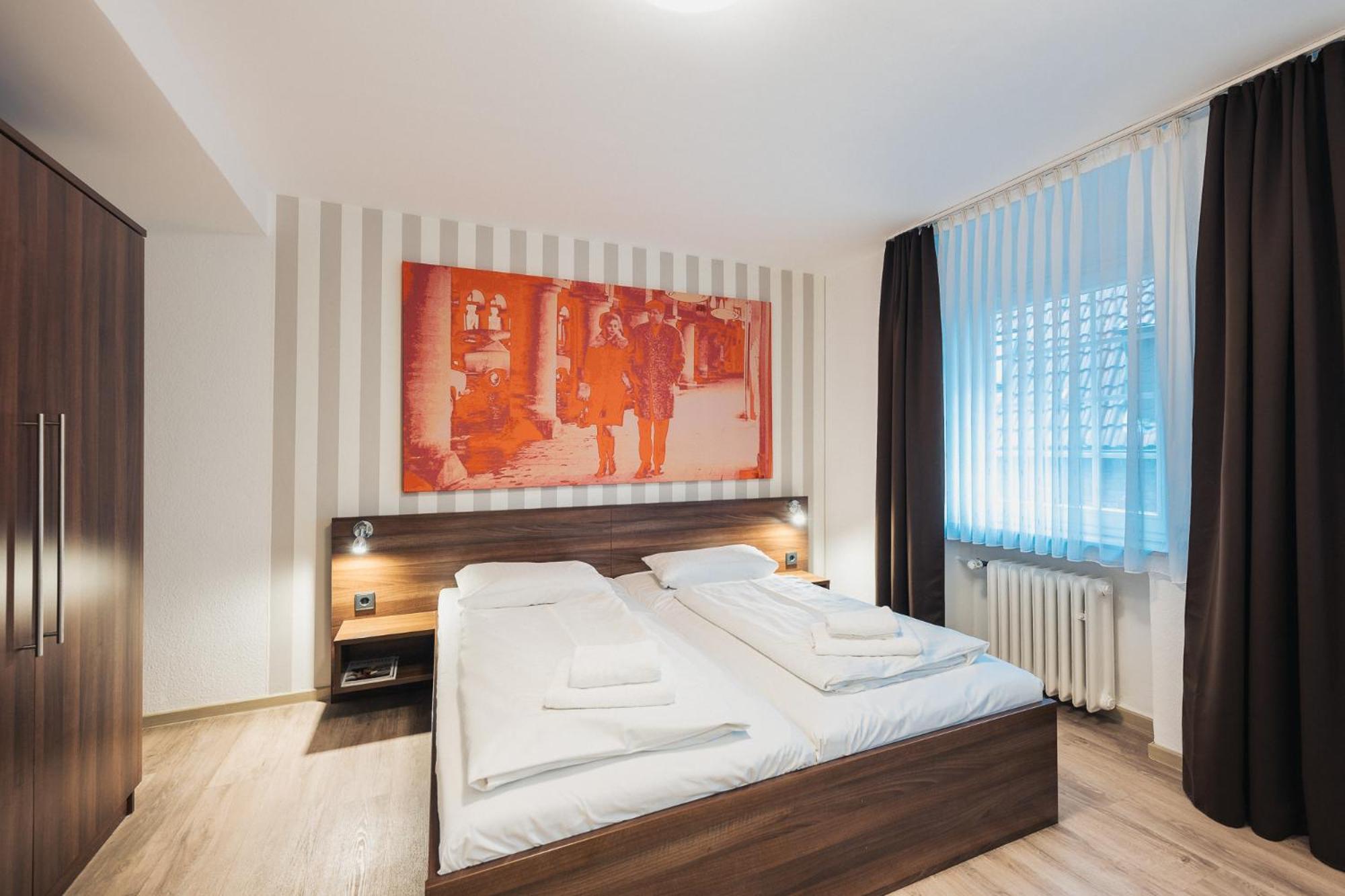Double Room - Photo 9