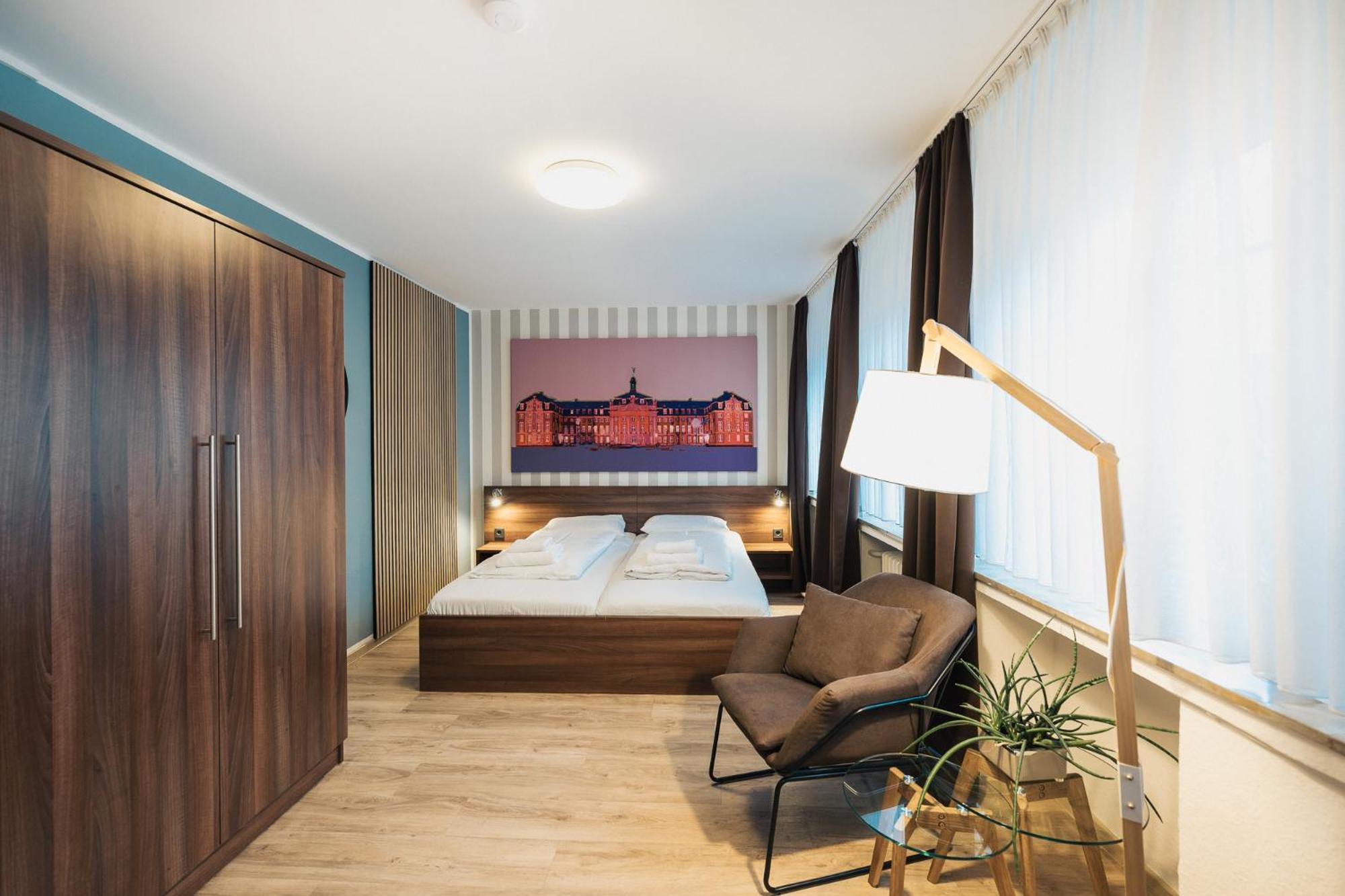 Double Room - Photo 13