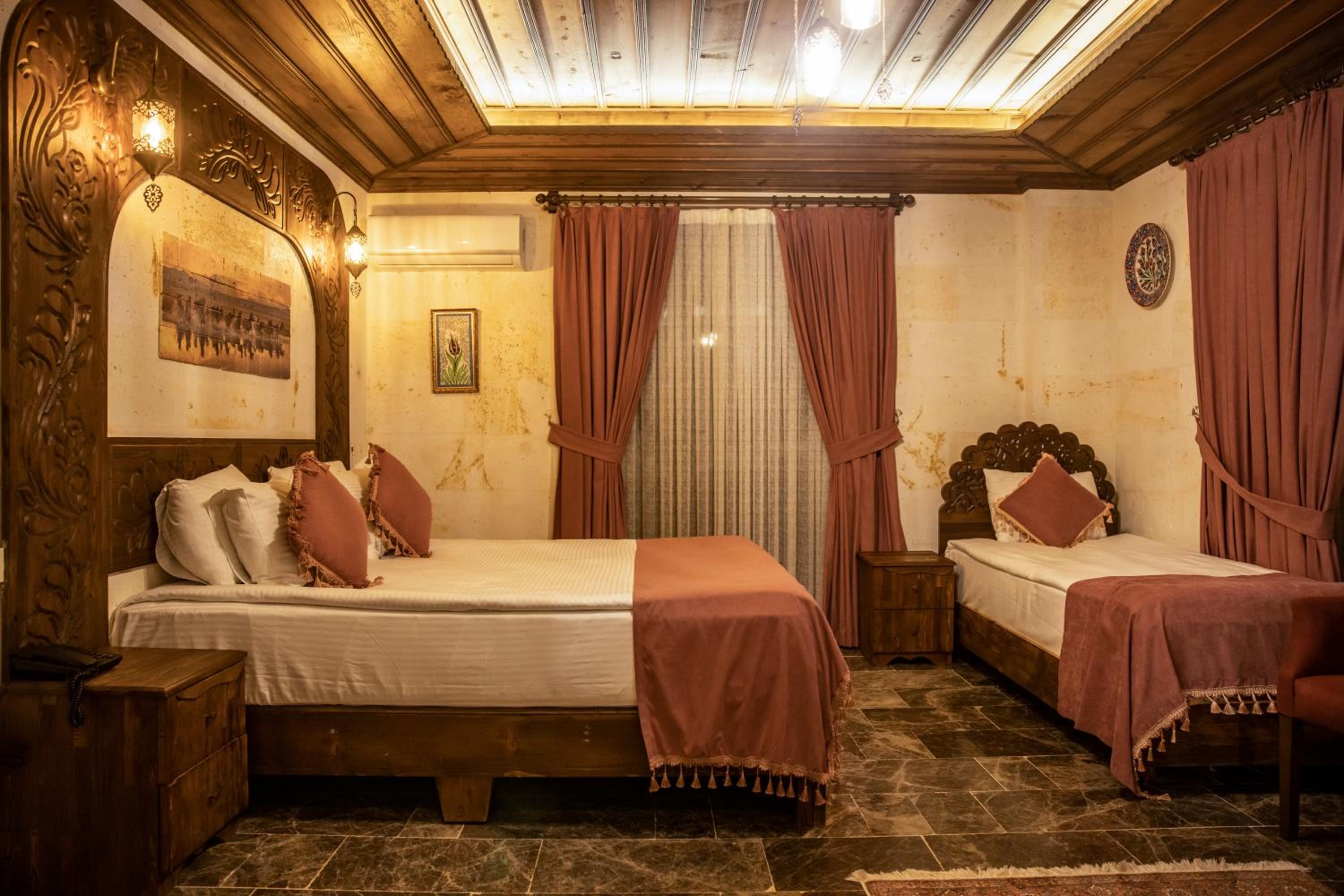 Triple Room with Private Garden Balcony - Photo 1