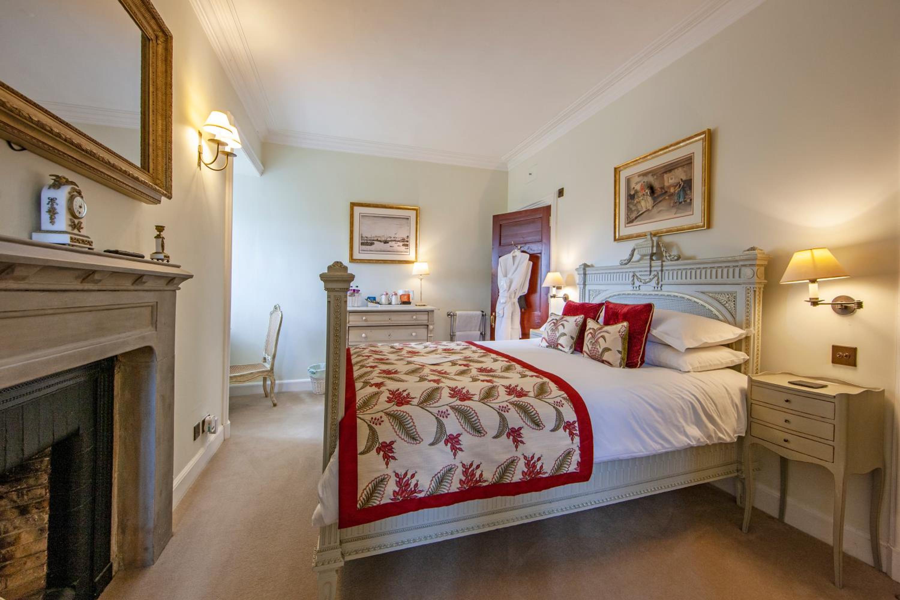 Standard Double Room - Photo 1
