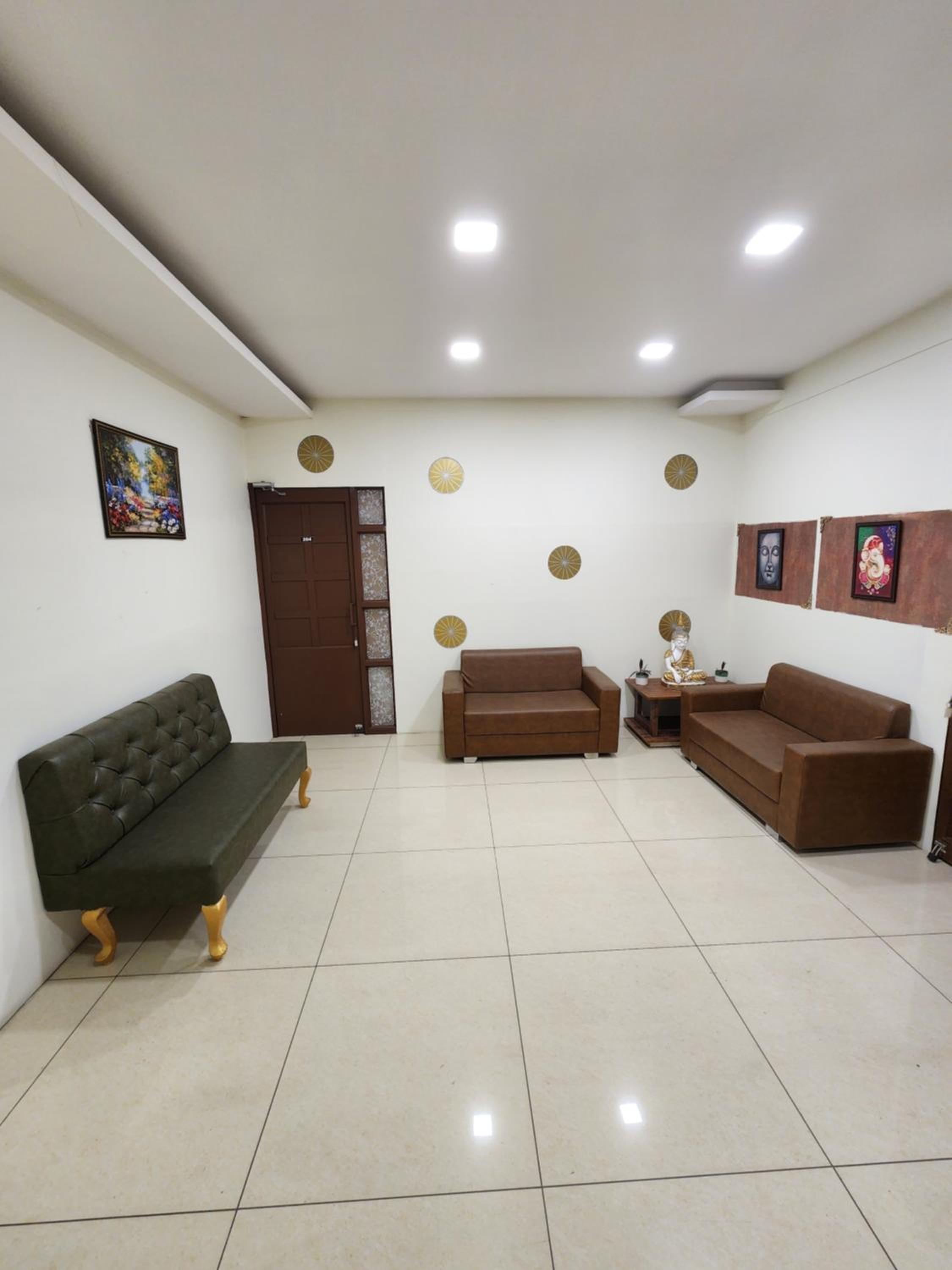 Family Room - Photo 7