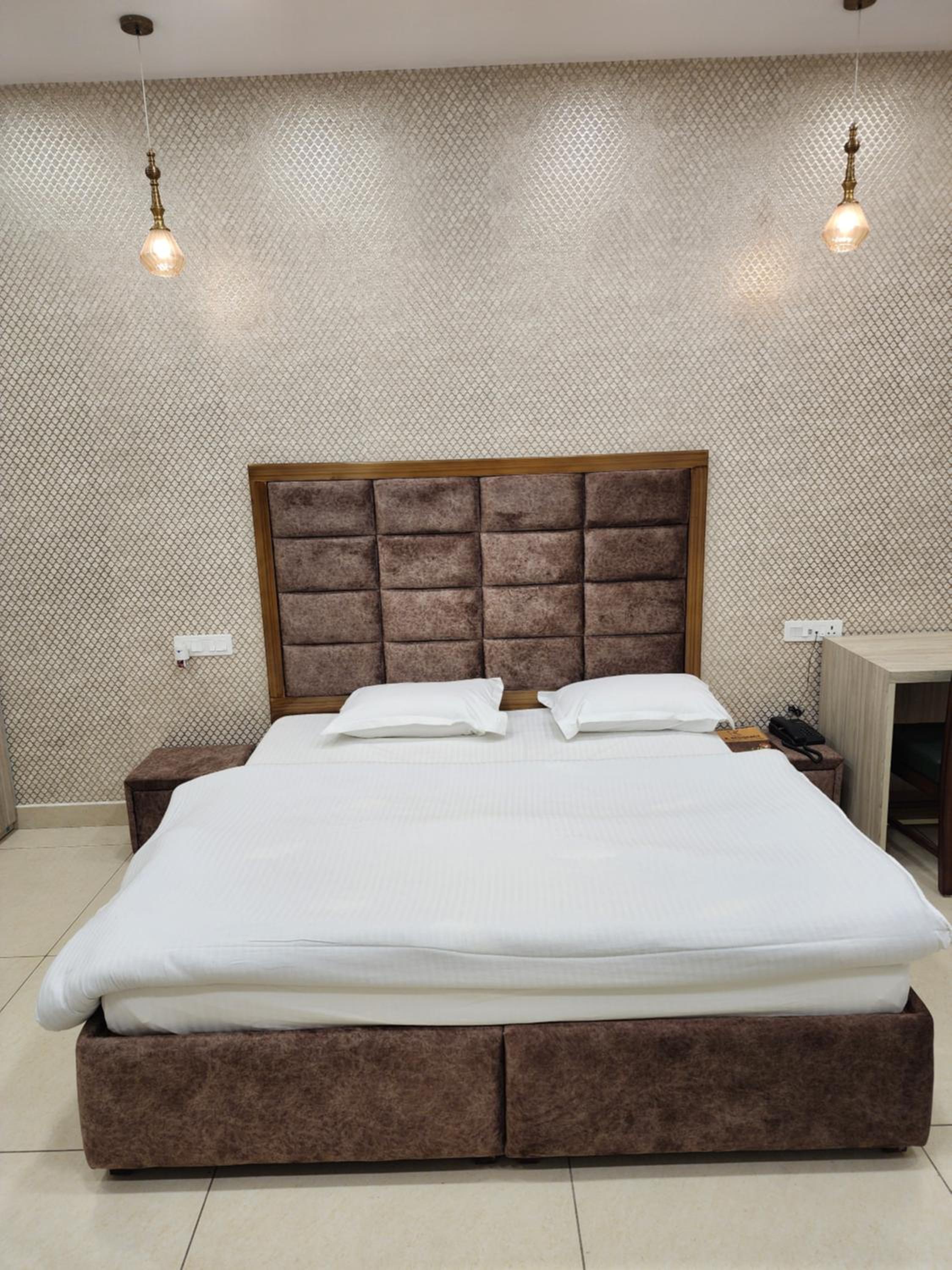 Superior King Room photo 3