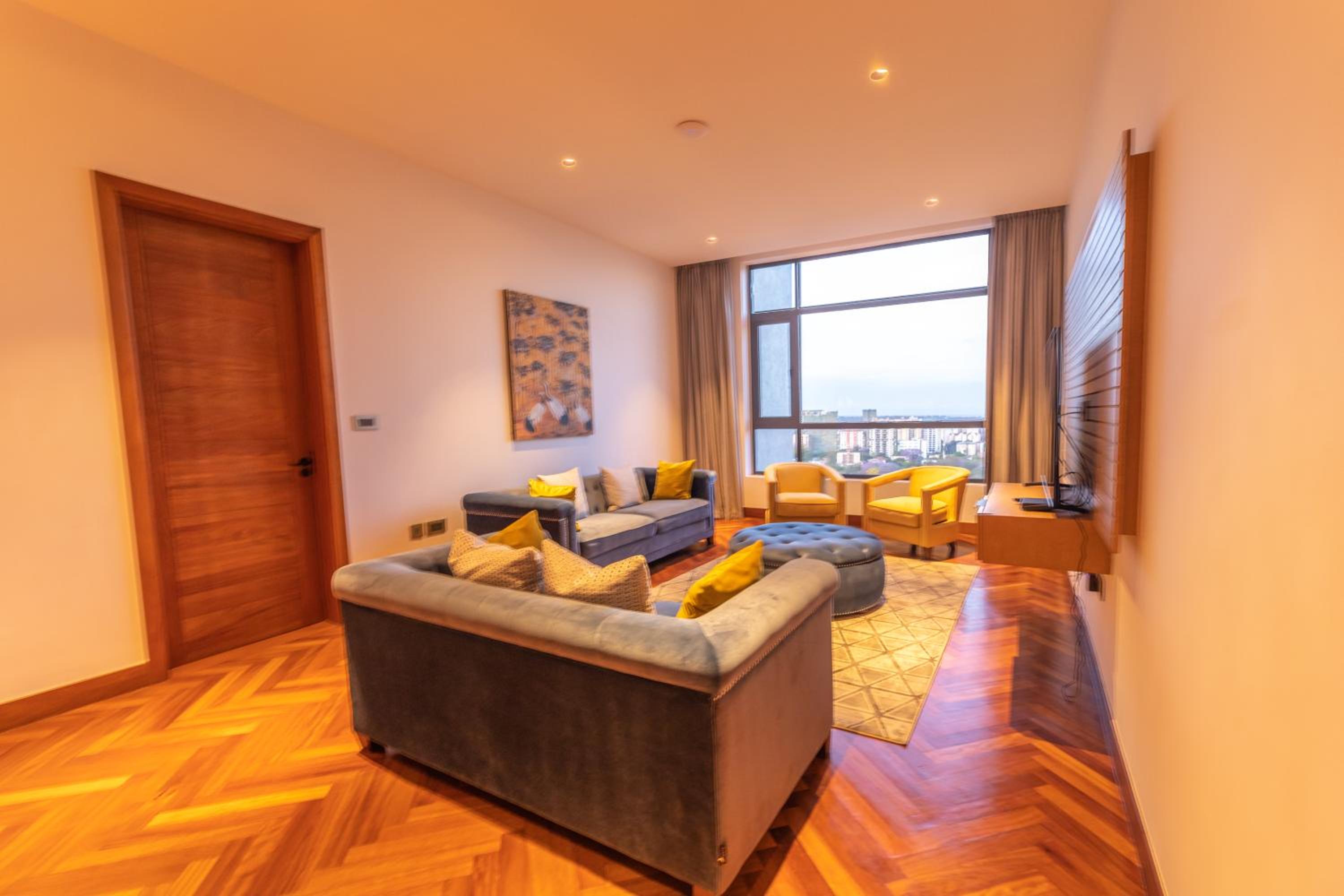Penthouse Apartment - Photo 2