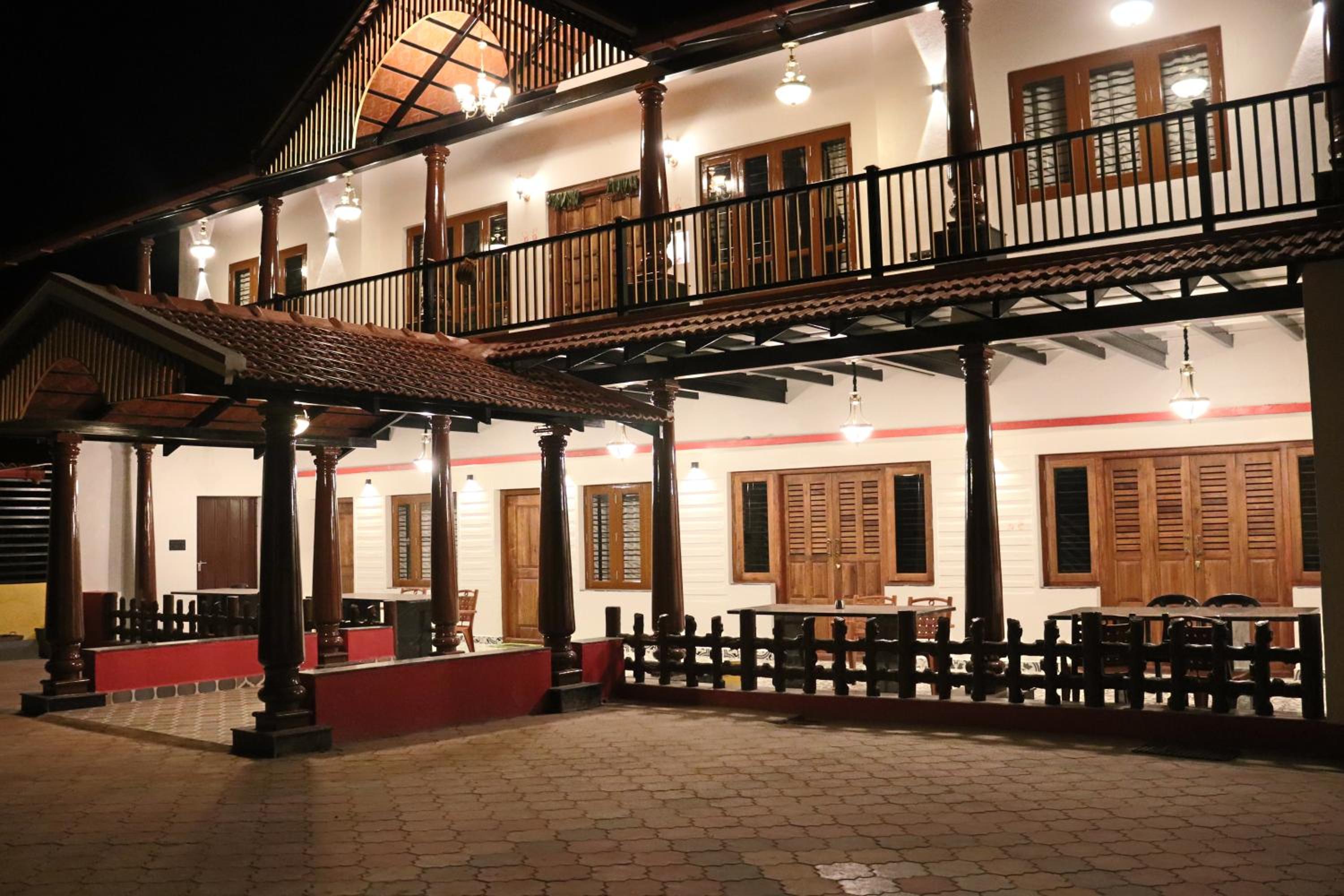 Double Or Twin Room With Balcony photo 3