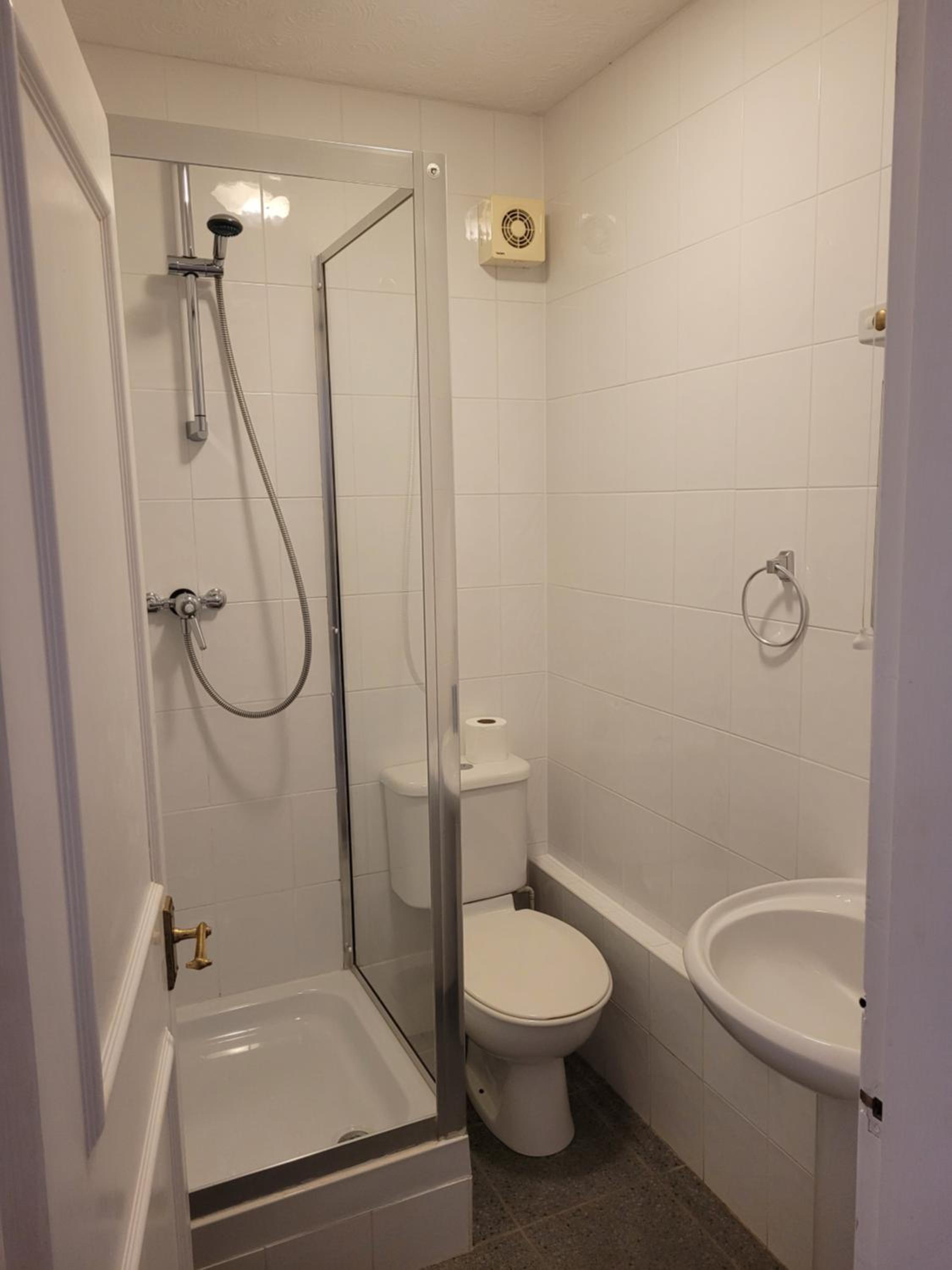 Standard Twin Room photo 2