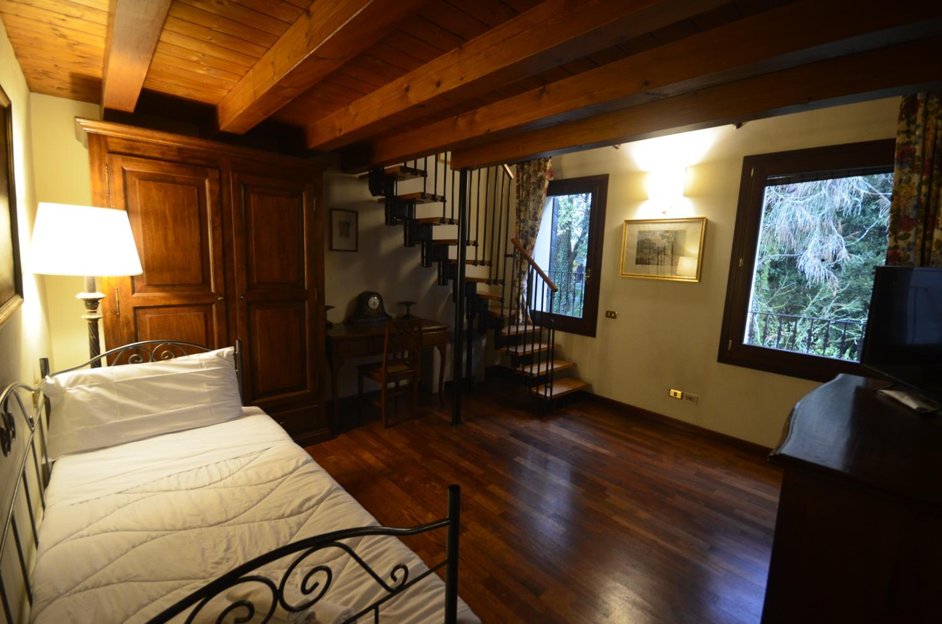 Duplex Quadruple Room - Photo 6