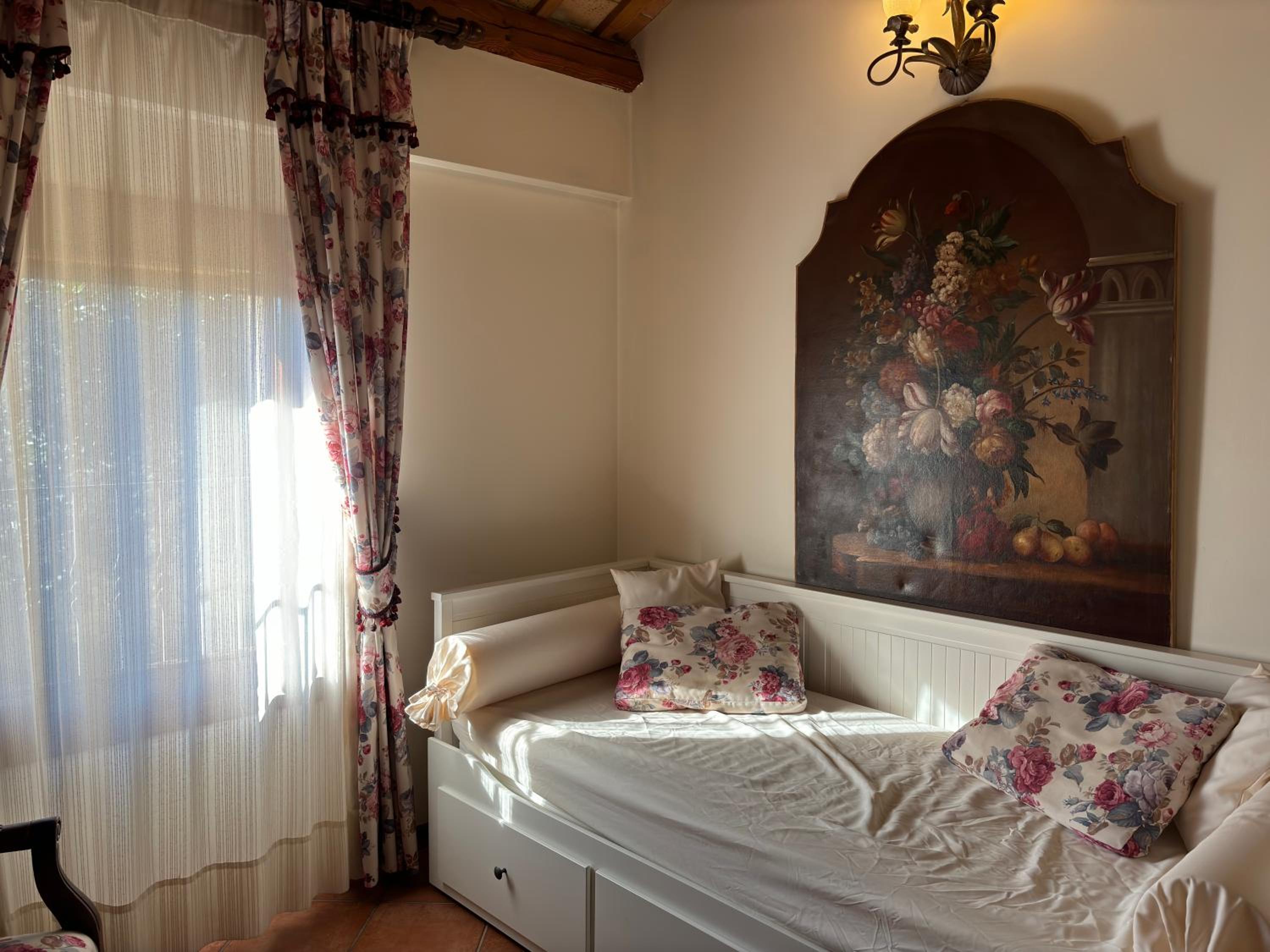 Suite - Photo 2