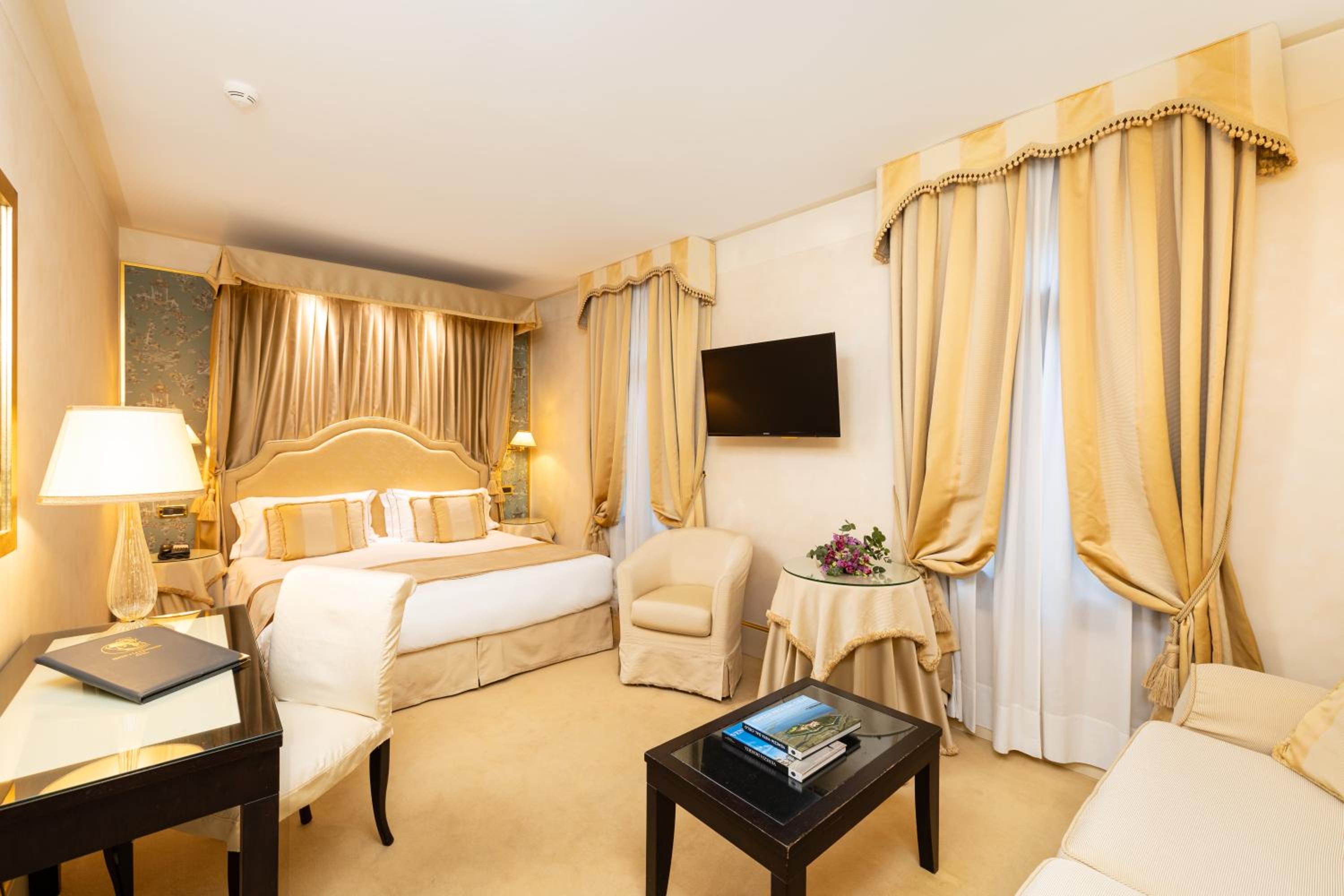 Junior Suite (3 Adults) thumbnail 5
