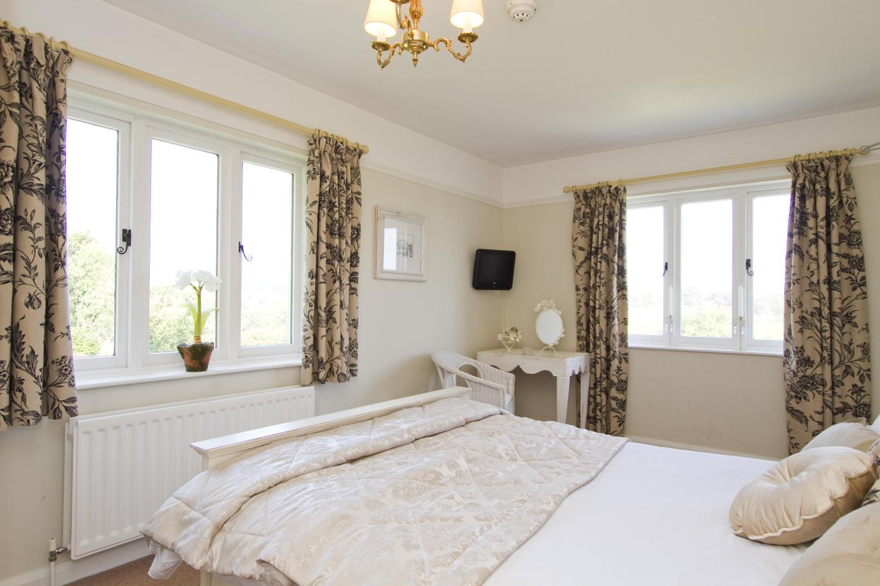 Deluxe Double Room with Shower photo 2