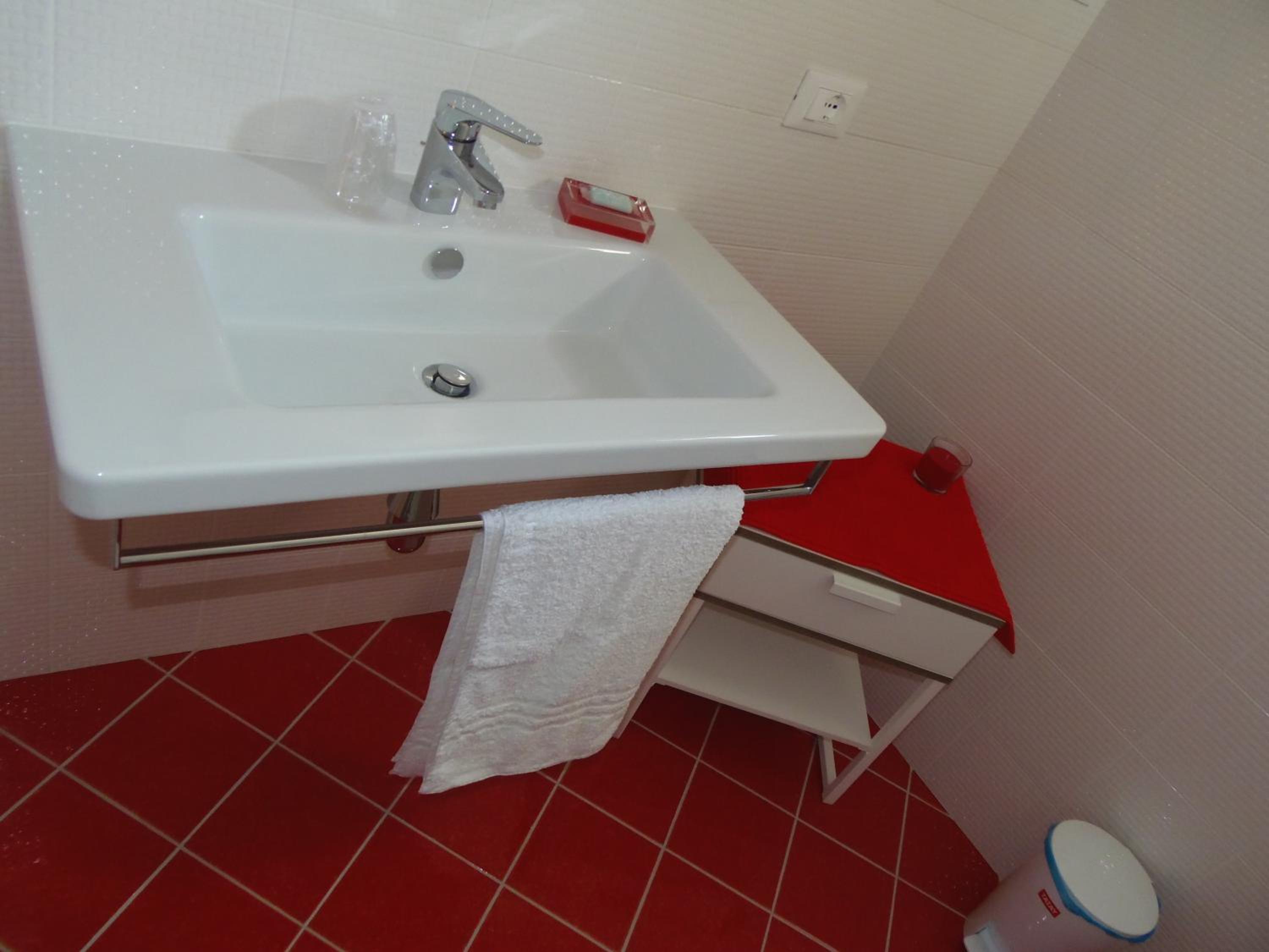 Triple Room with Bathroom photo 3
