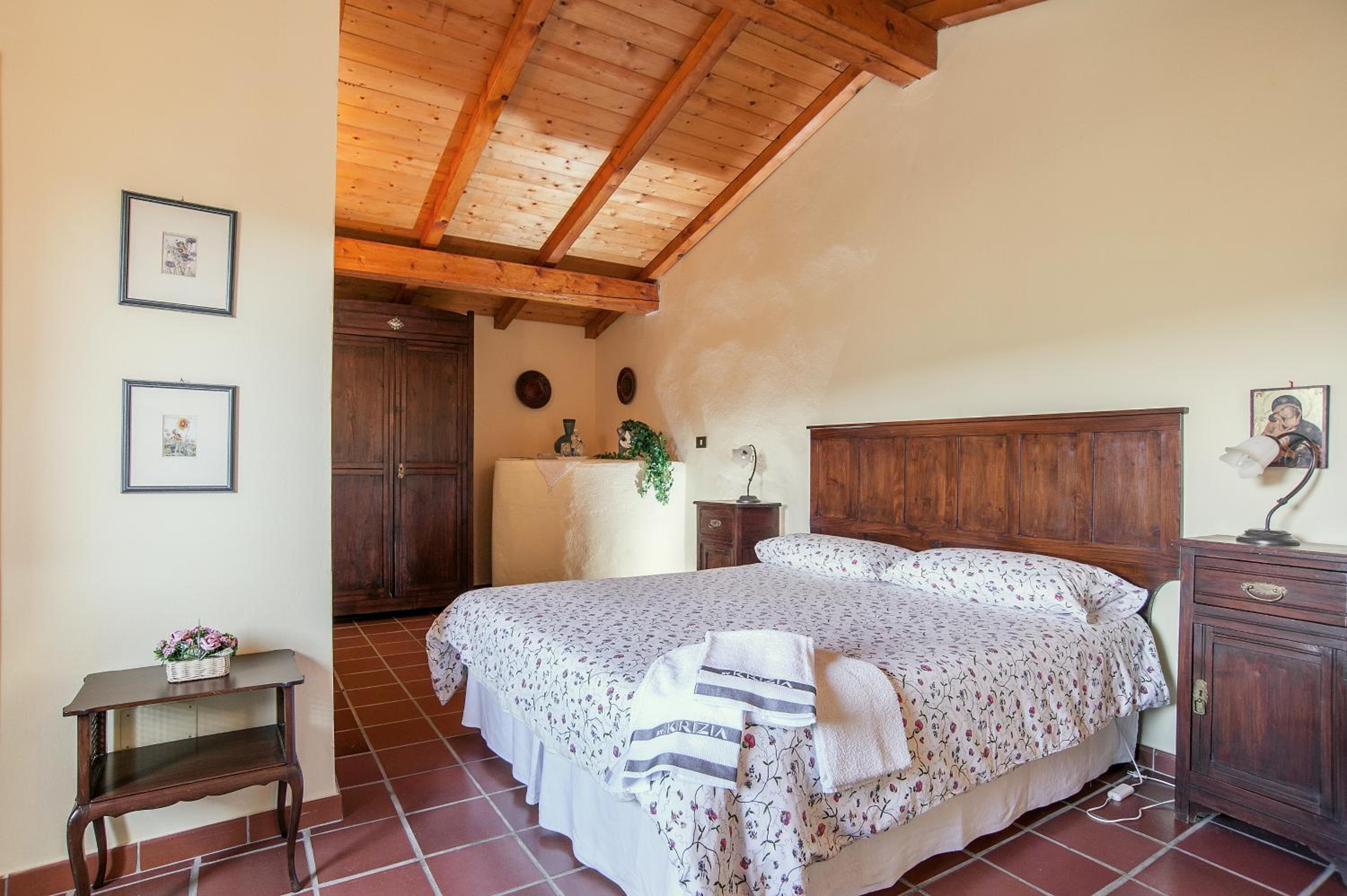 Double Room with Extra Bed photo 1