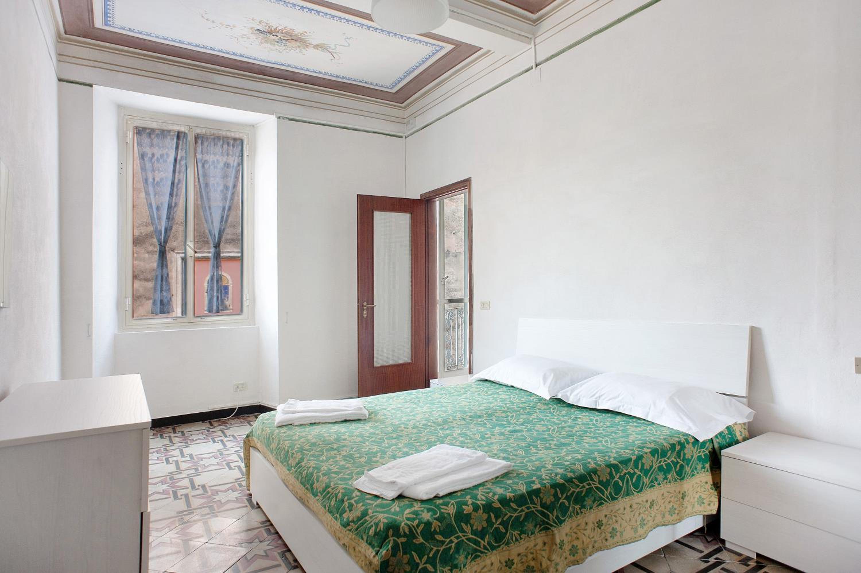 Superior One-Bedroom Apartment
