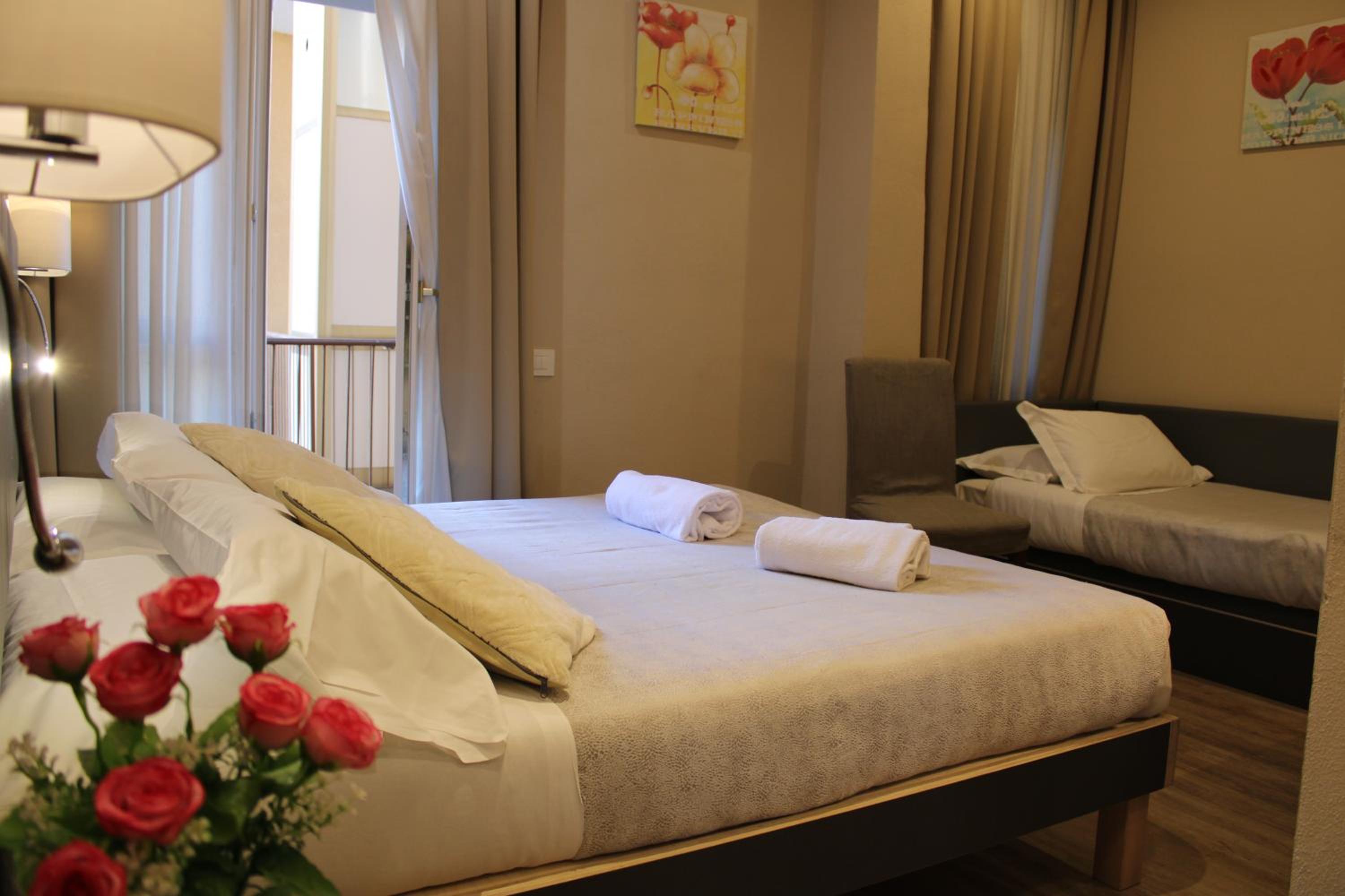 Triple Room - Photo 1