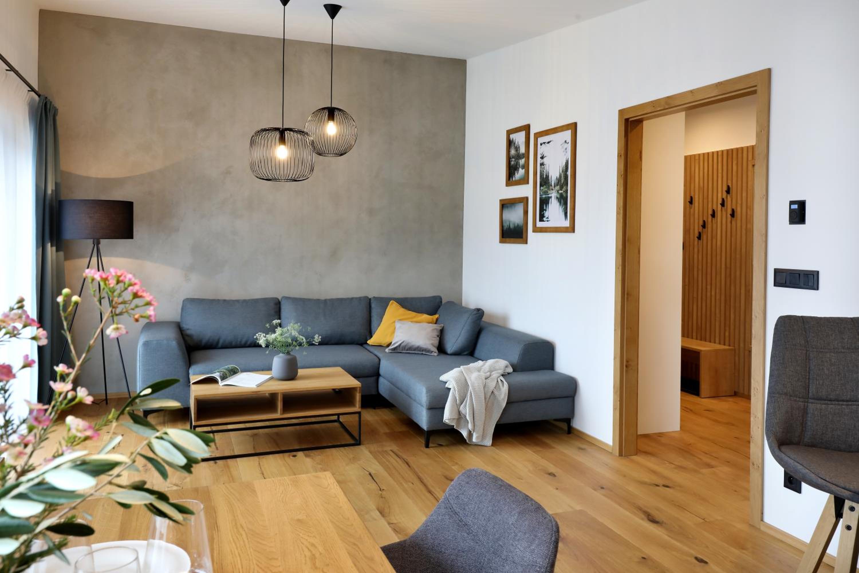 Three-Bedroom Apartment with Mountain View photo 2