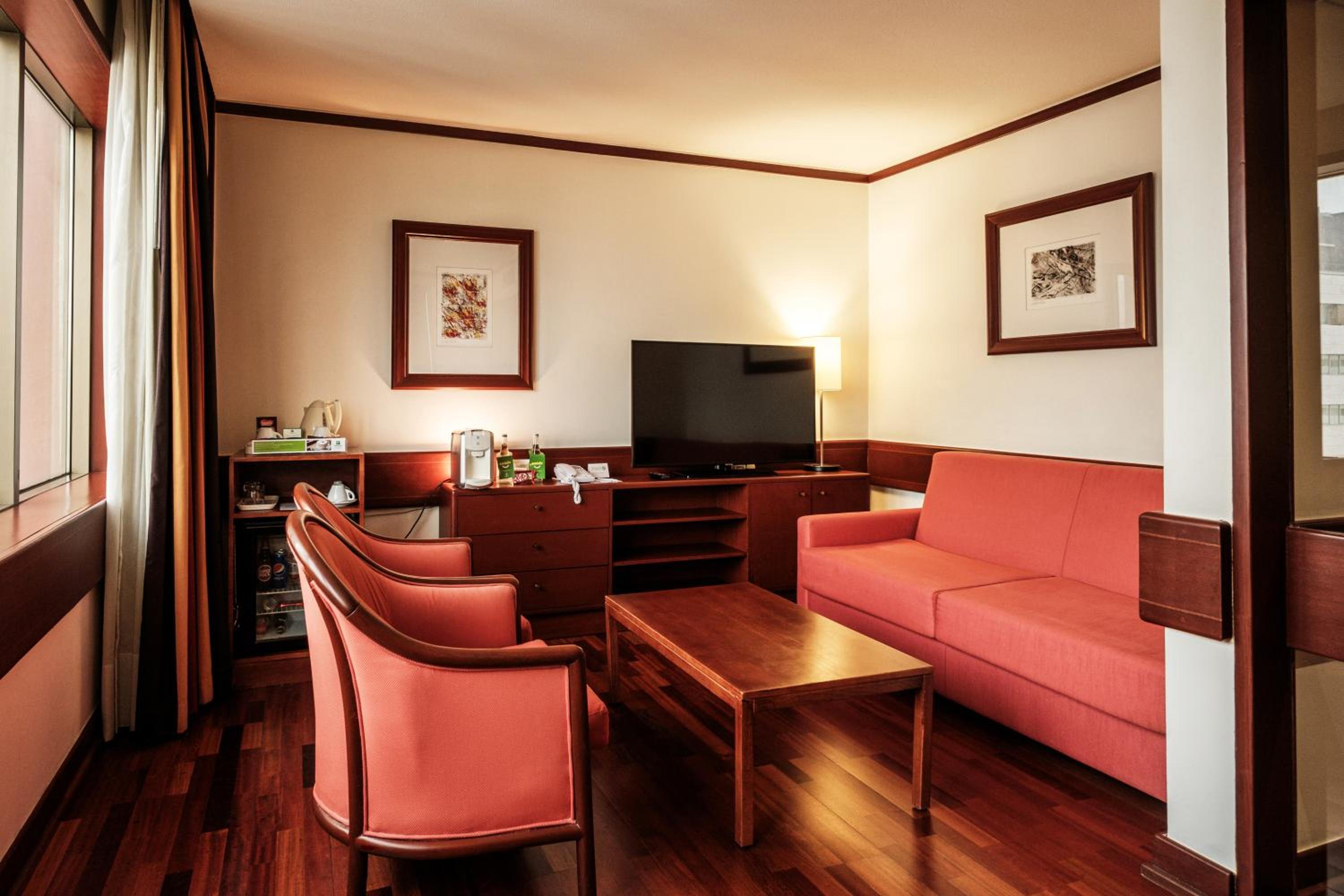 One-Bedroom King Suite with Sofa Bed