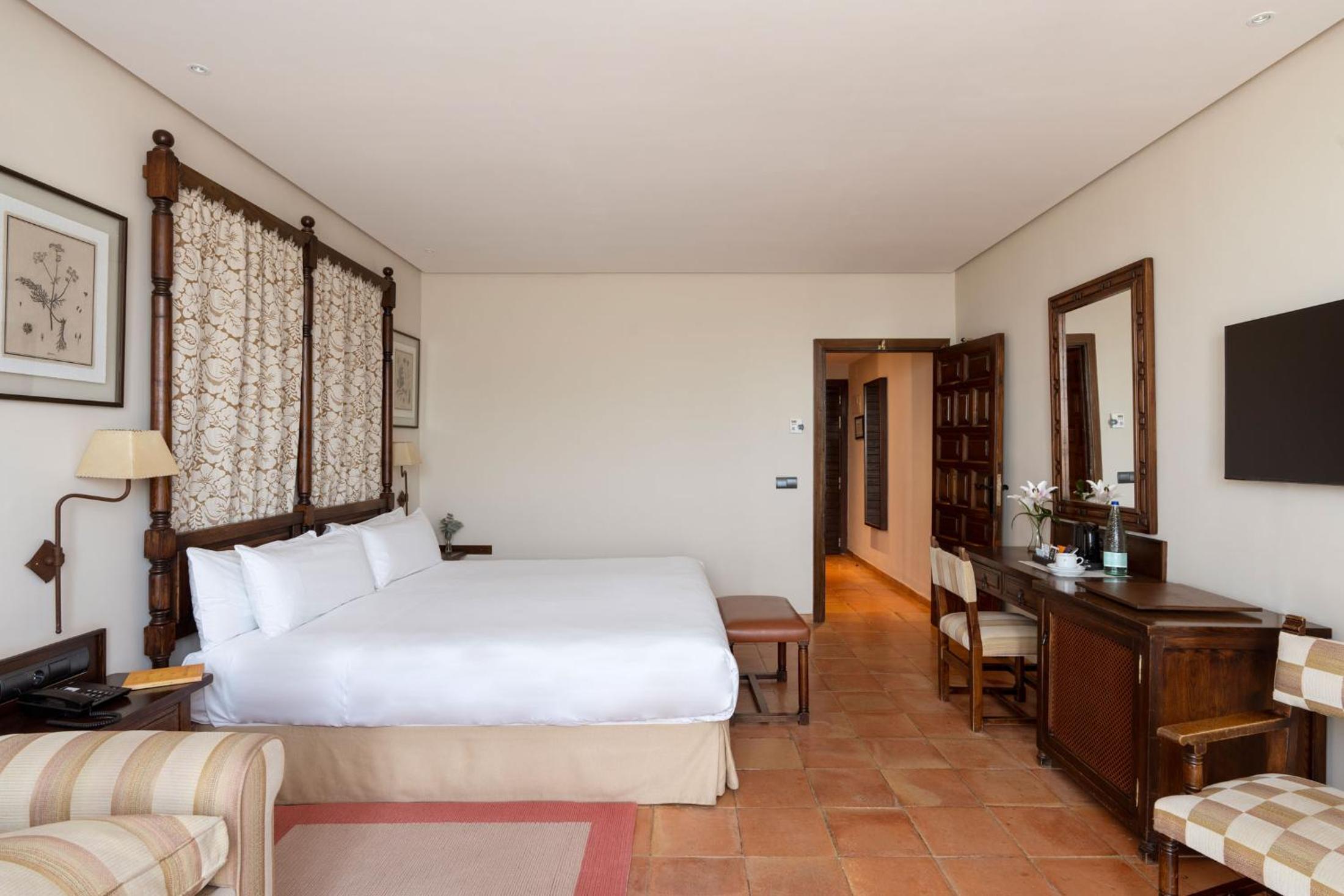 Superior Double Room - Photo 3
