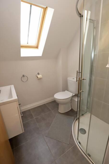 Three-Bedroom House photo 3