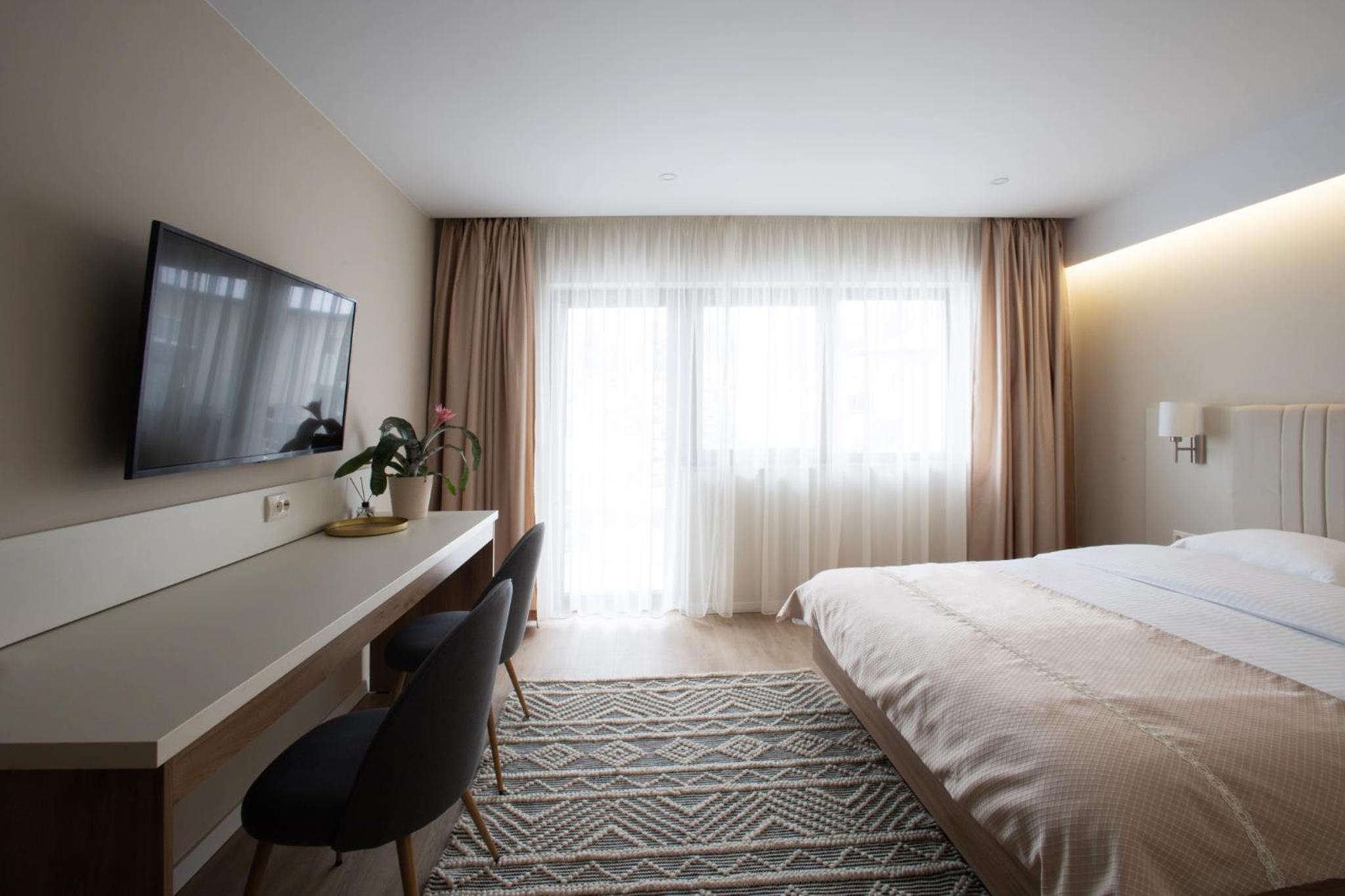 Double Room with Lake View photo 2
