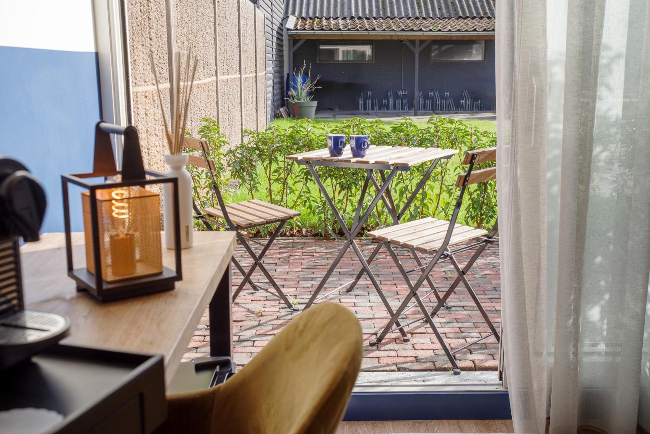 King Room with Garden View - Photo 6