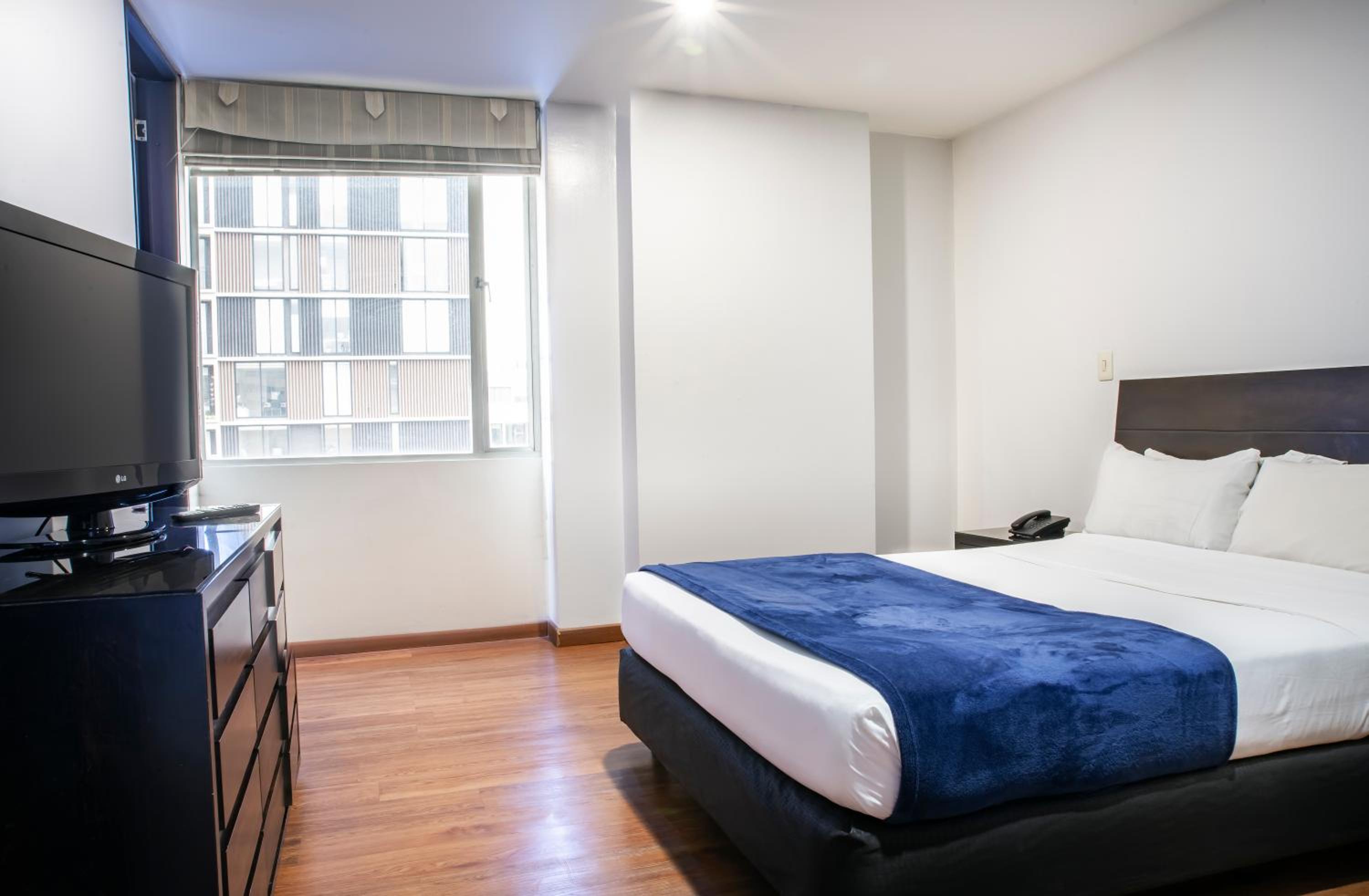 Standard Double Room - Photo 10