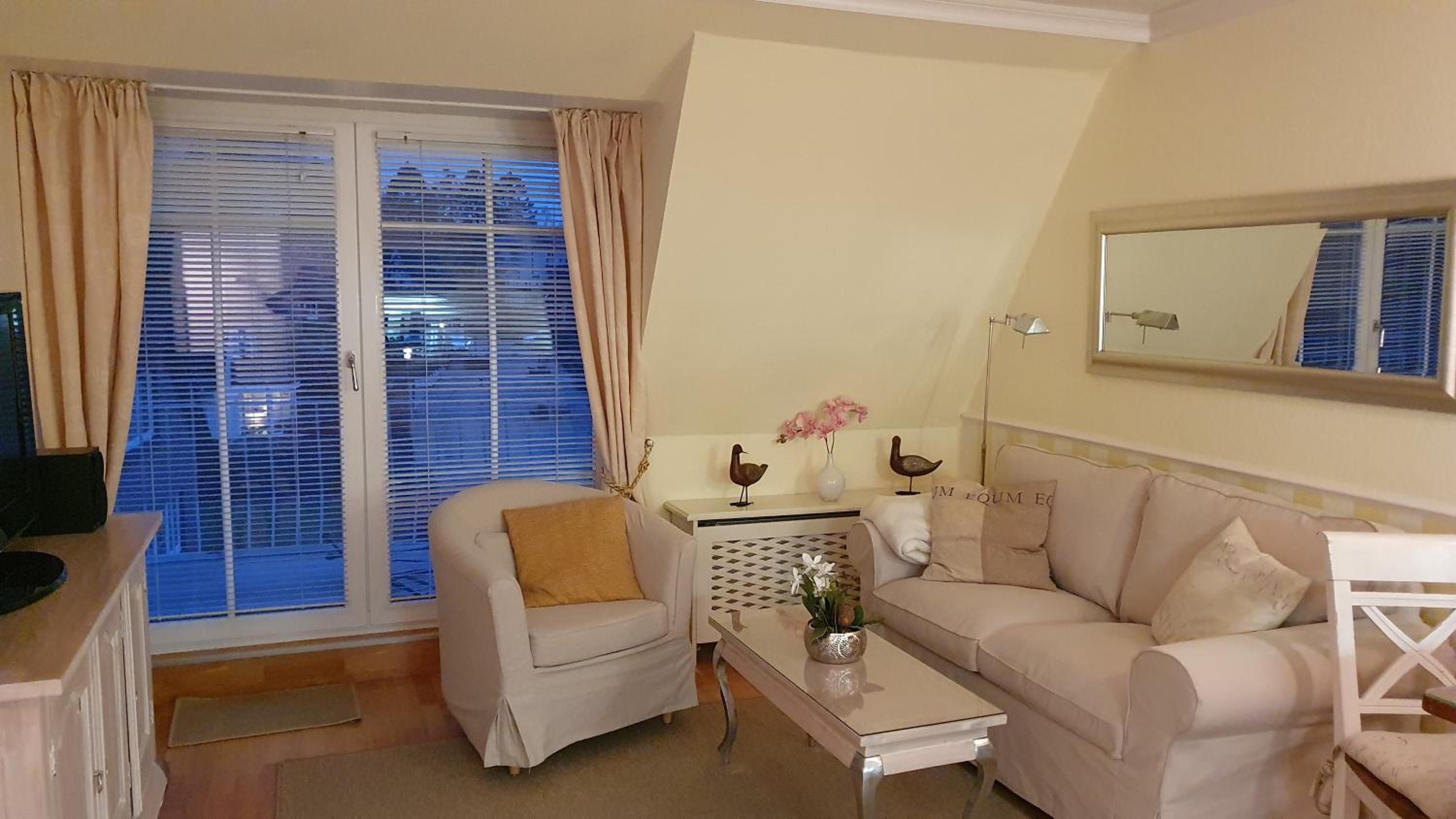 One-Bedroom Apartment - Photo 8