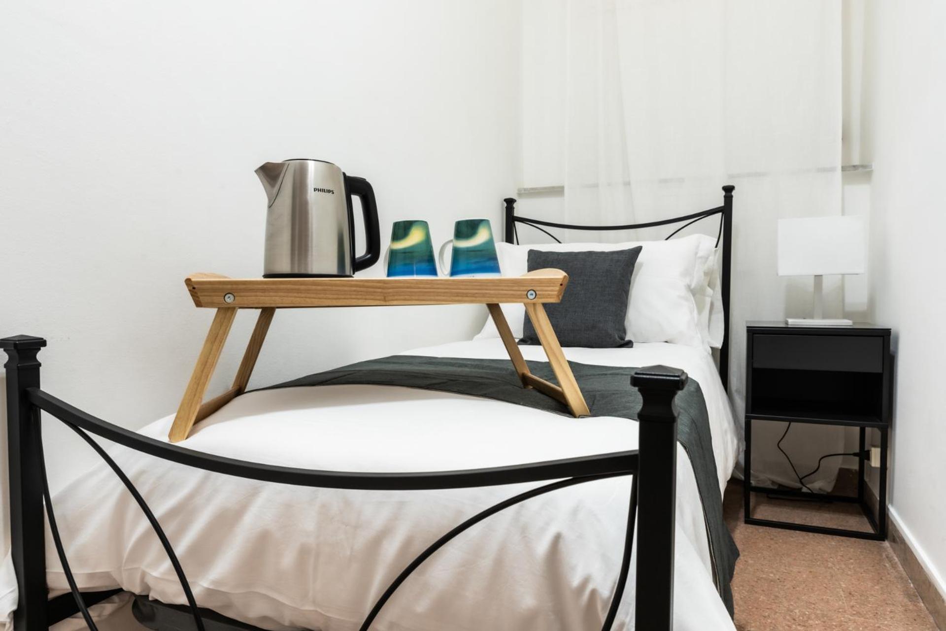Single Room with Shared Bathroom